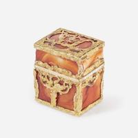 A George III gold-mounted hardstone necessaire and perfume circa 1770
