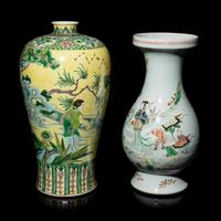 Two Chinese Famille Verte Porcelain Vases 瓷瓶兩件