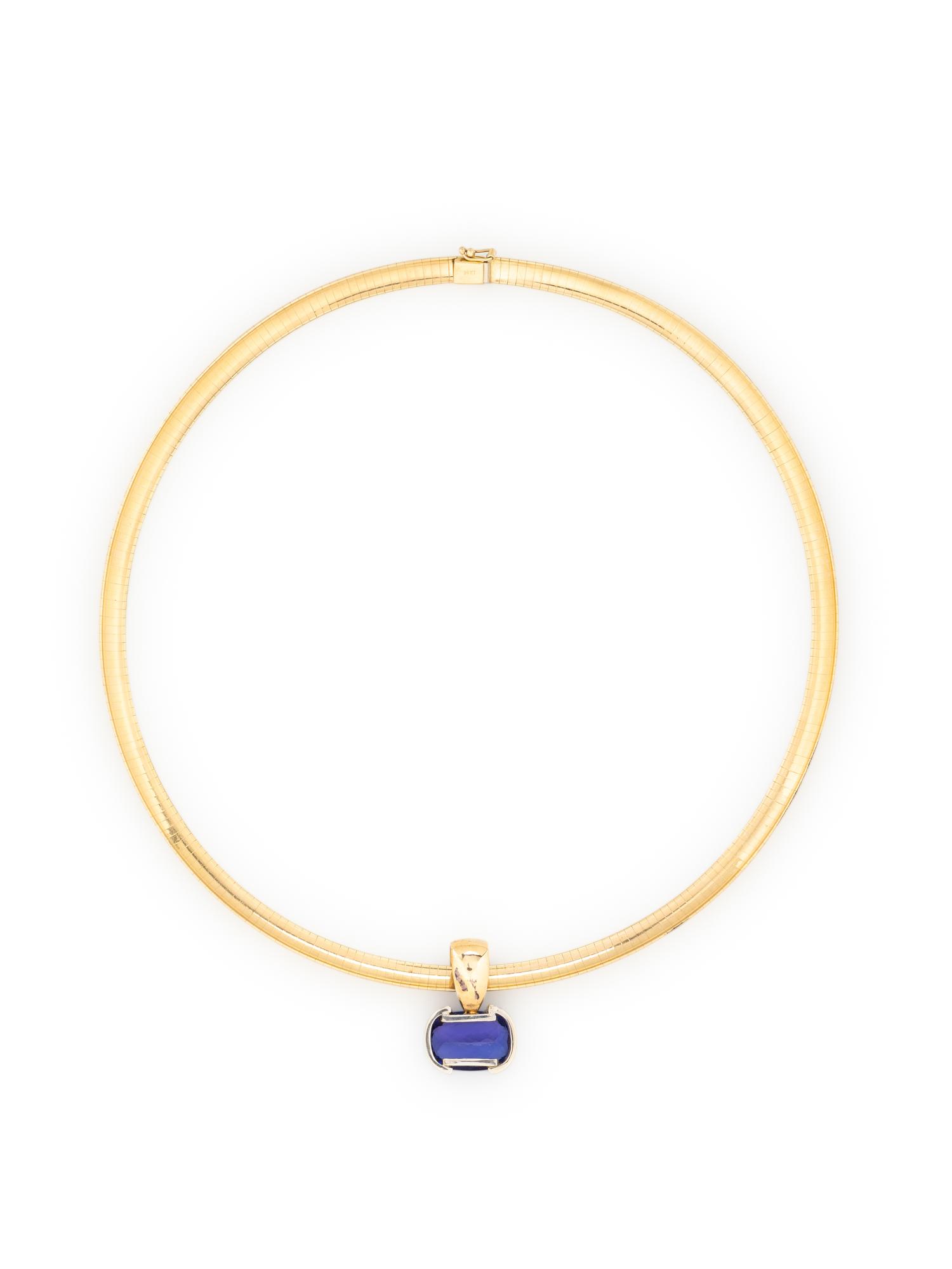 TANZANITE AND DIAMOND PENDANT ON YELLOW GOLD OMEGA CHAIN