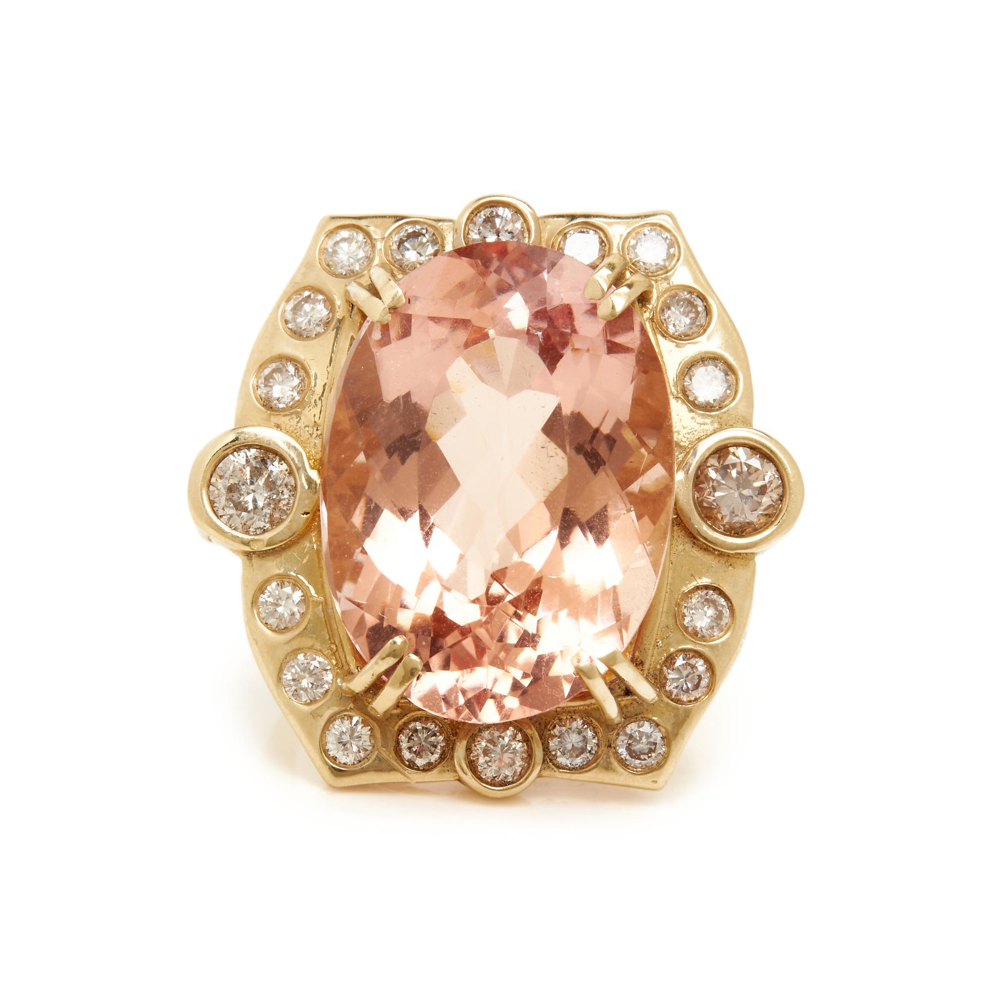 YELLOW GOLD, MORGANITE AND DIAMOND RING