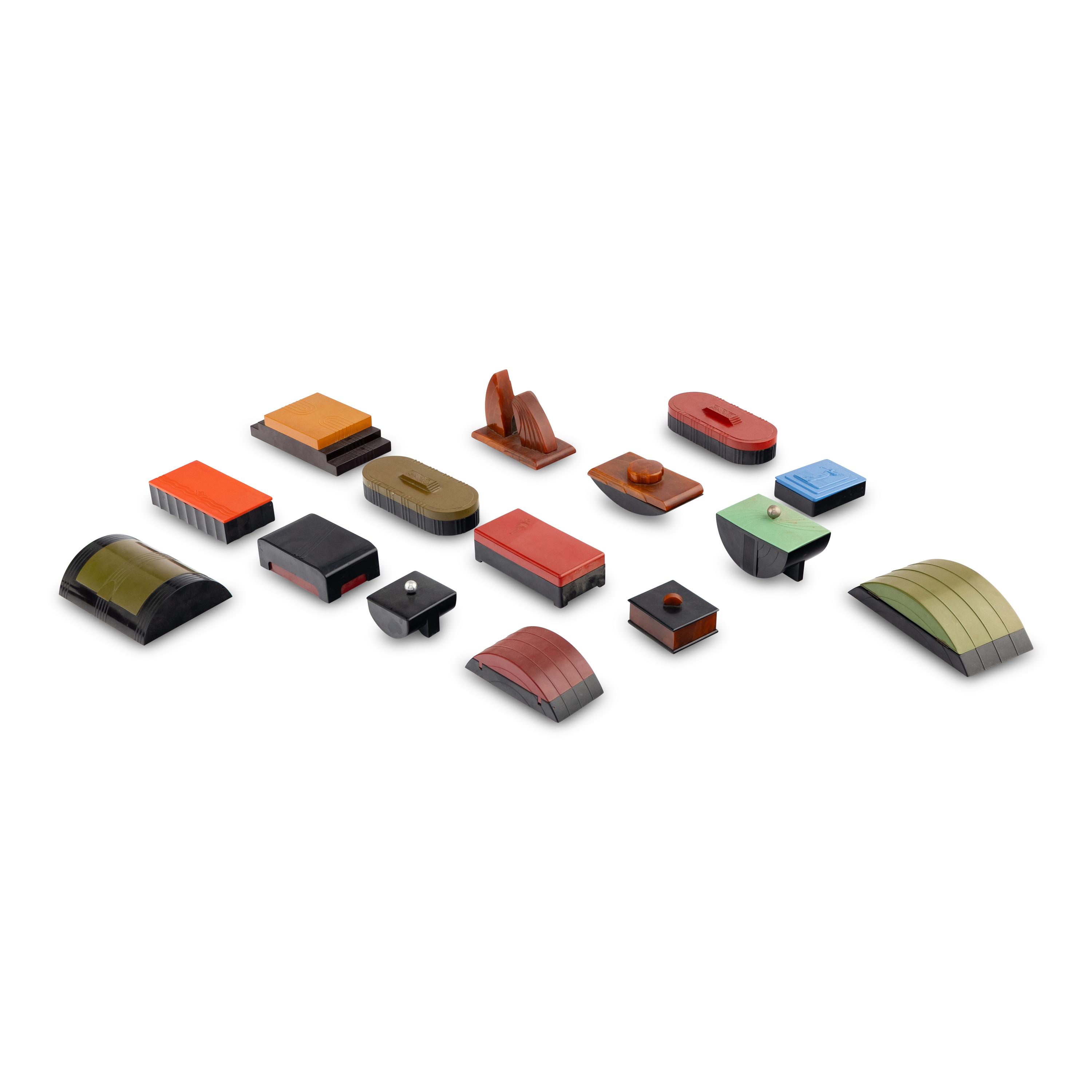 Art Deco Early 20th Century — A Group of 15 Bakelite Boxes