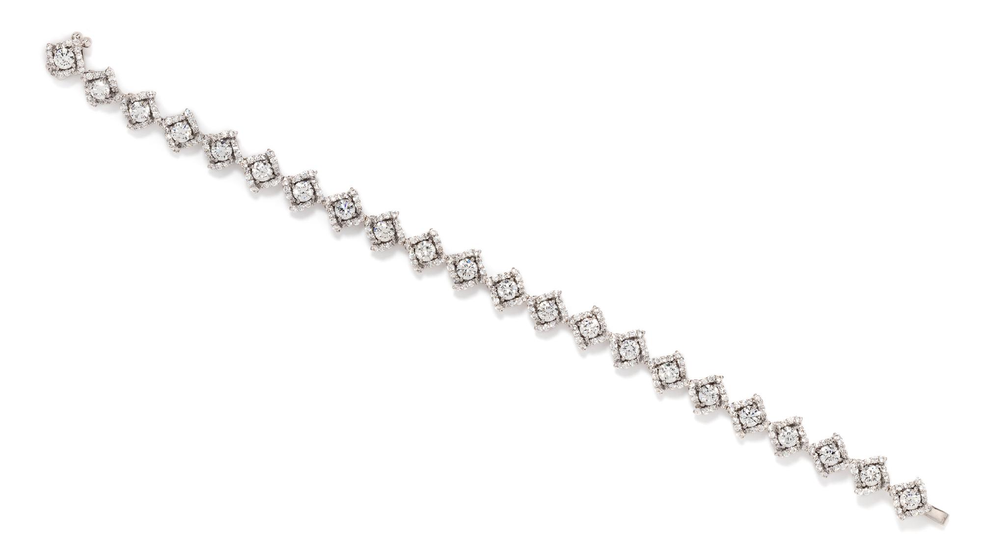 An 18 Karat White Gold and Diamond Bracelet, 9.65 dwts.