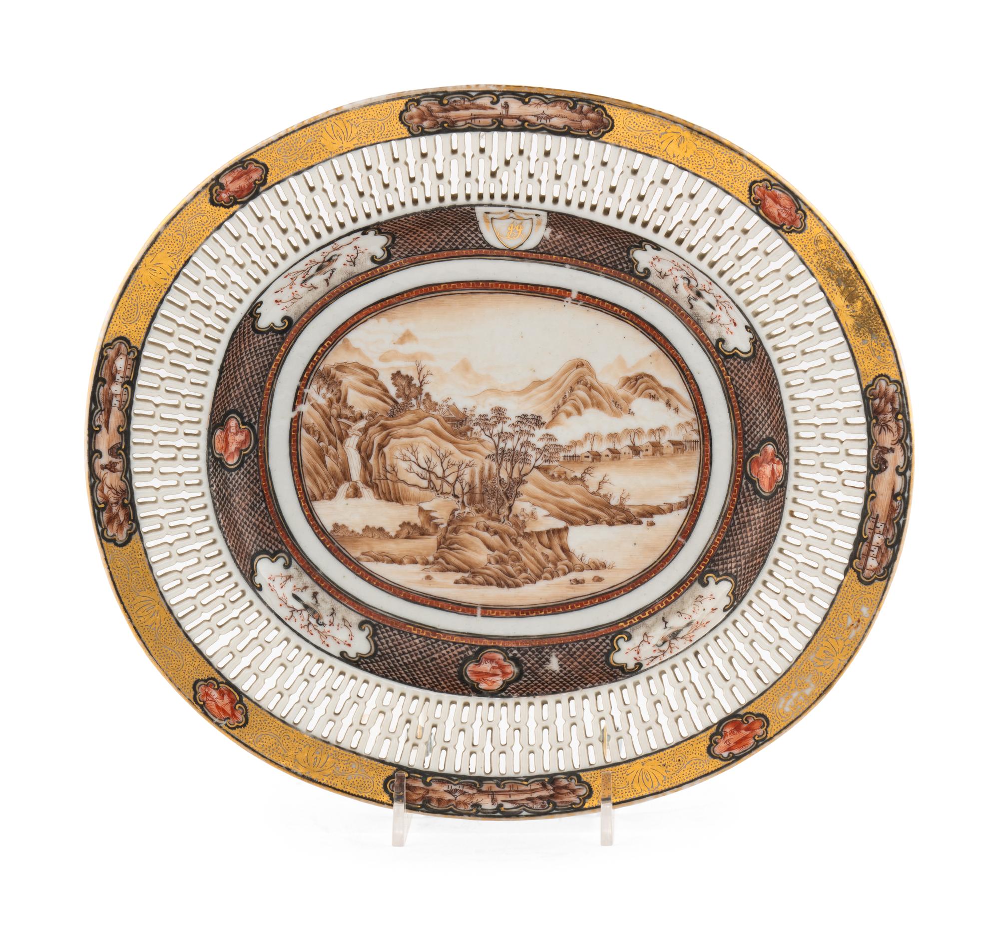 A Chinese Export Porcelain Reticulated Tray