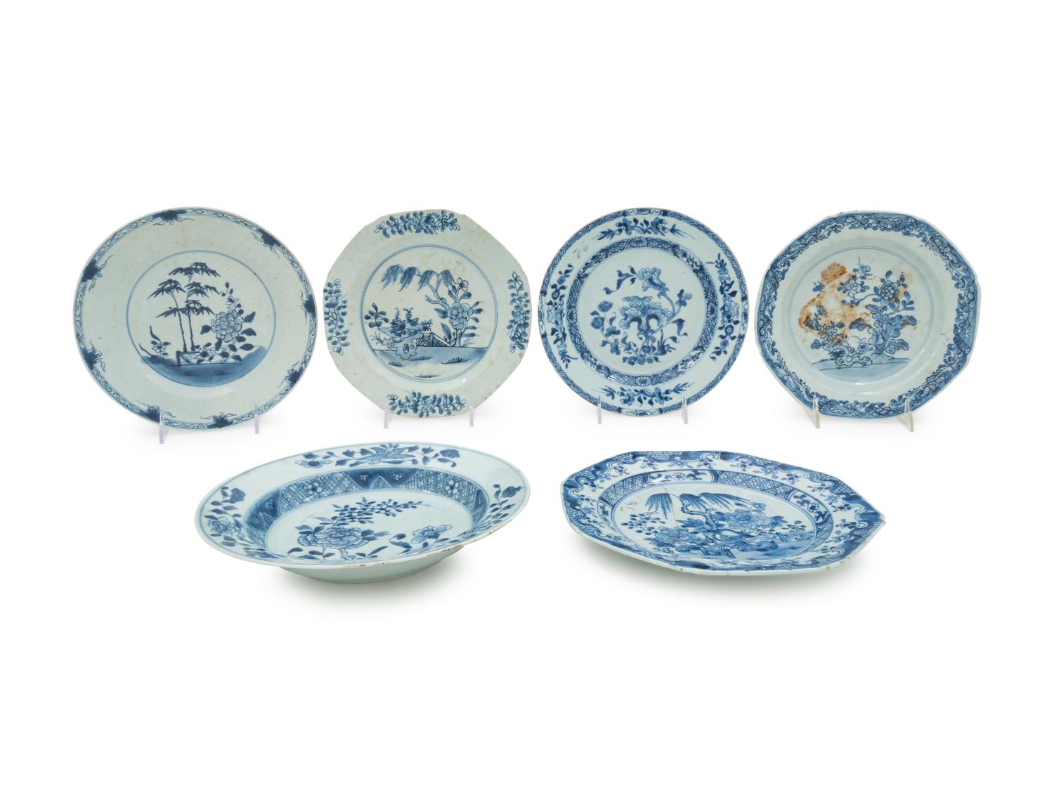 A Group of Six Chinese Export Blue and White Porcelain Plates