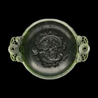 A Chinese Carved Spinach Jade Marriage Bowl, Late Qing/Republic Period 晚清/民國 碧玉雙魚活環洗