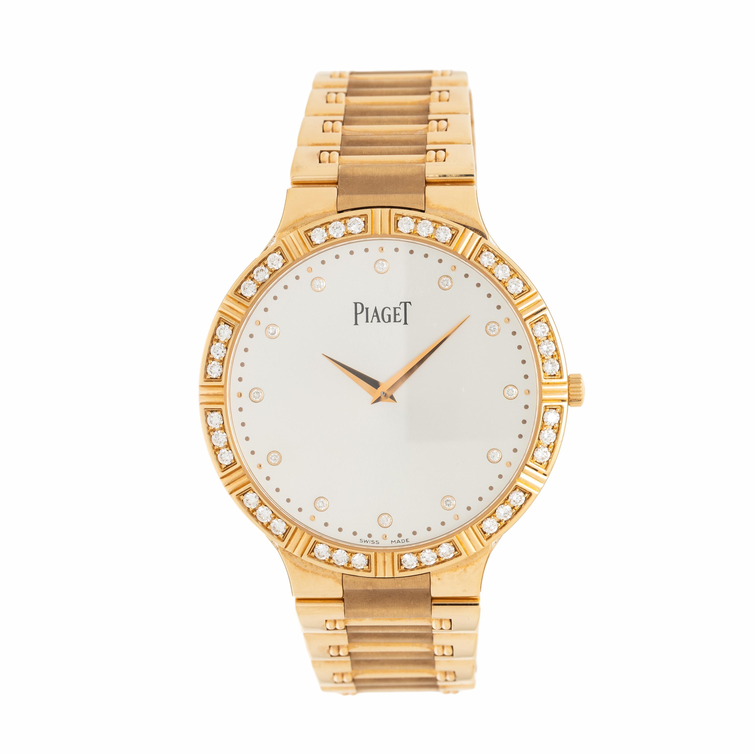 PIAGET, 'DANCER' 18K YELLOW GOLD WATCH WITH DIAMOND BEZEL AND INDICES
