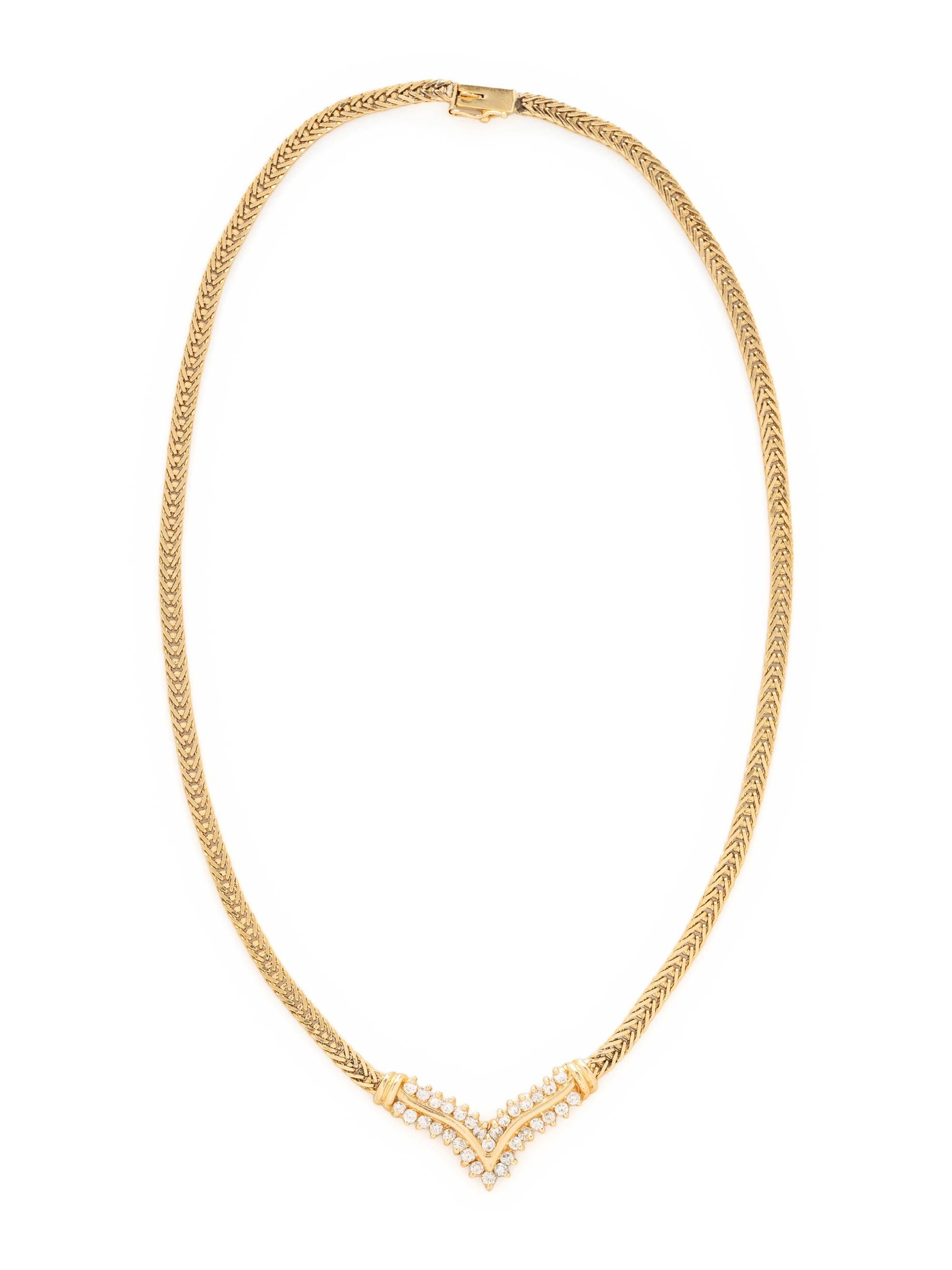 YELLOW GOLD AND DIAMOND NECKLACE