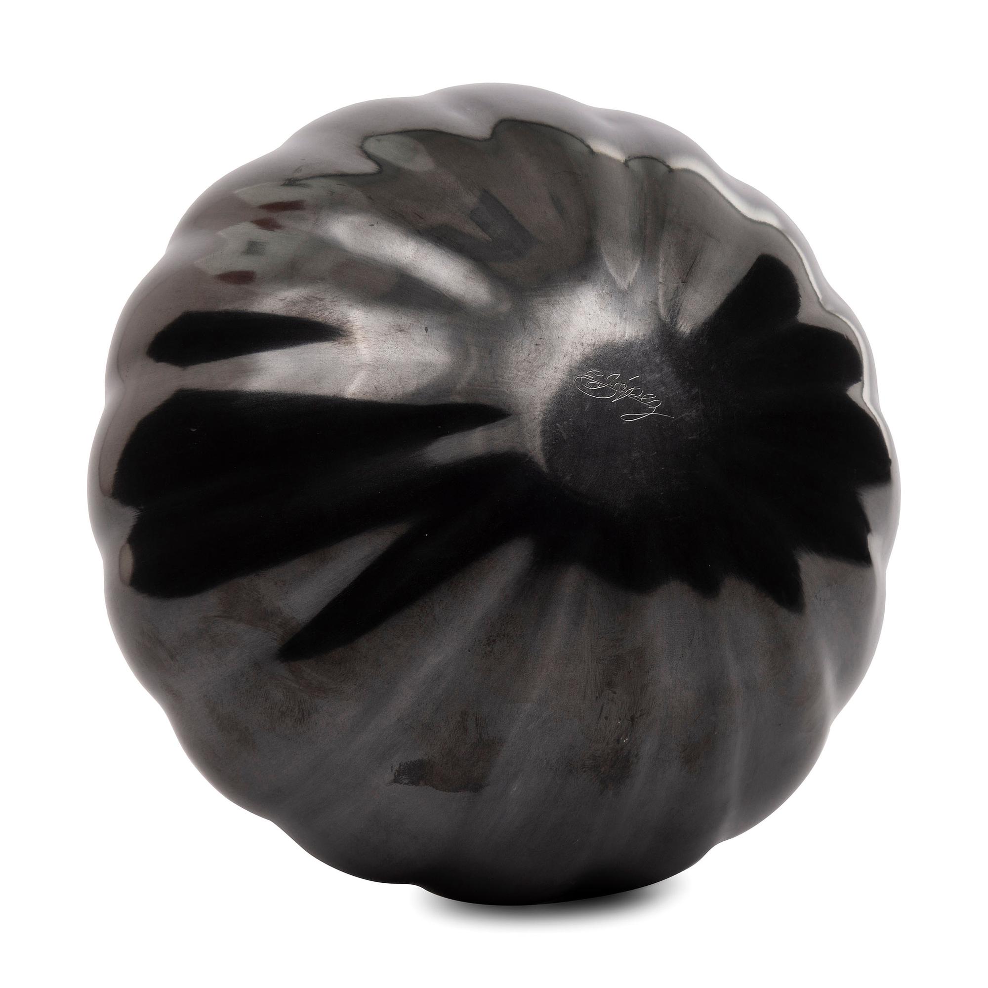 Mata Ortiz Melon Pottery Jar