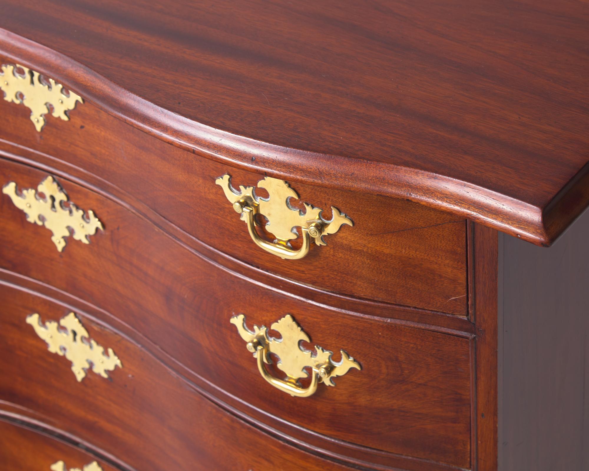 A Chippendale Mahogany Oxbow Chest of Drawers, Massachusetts, Circa 1780