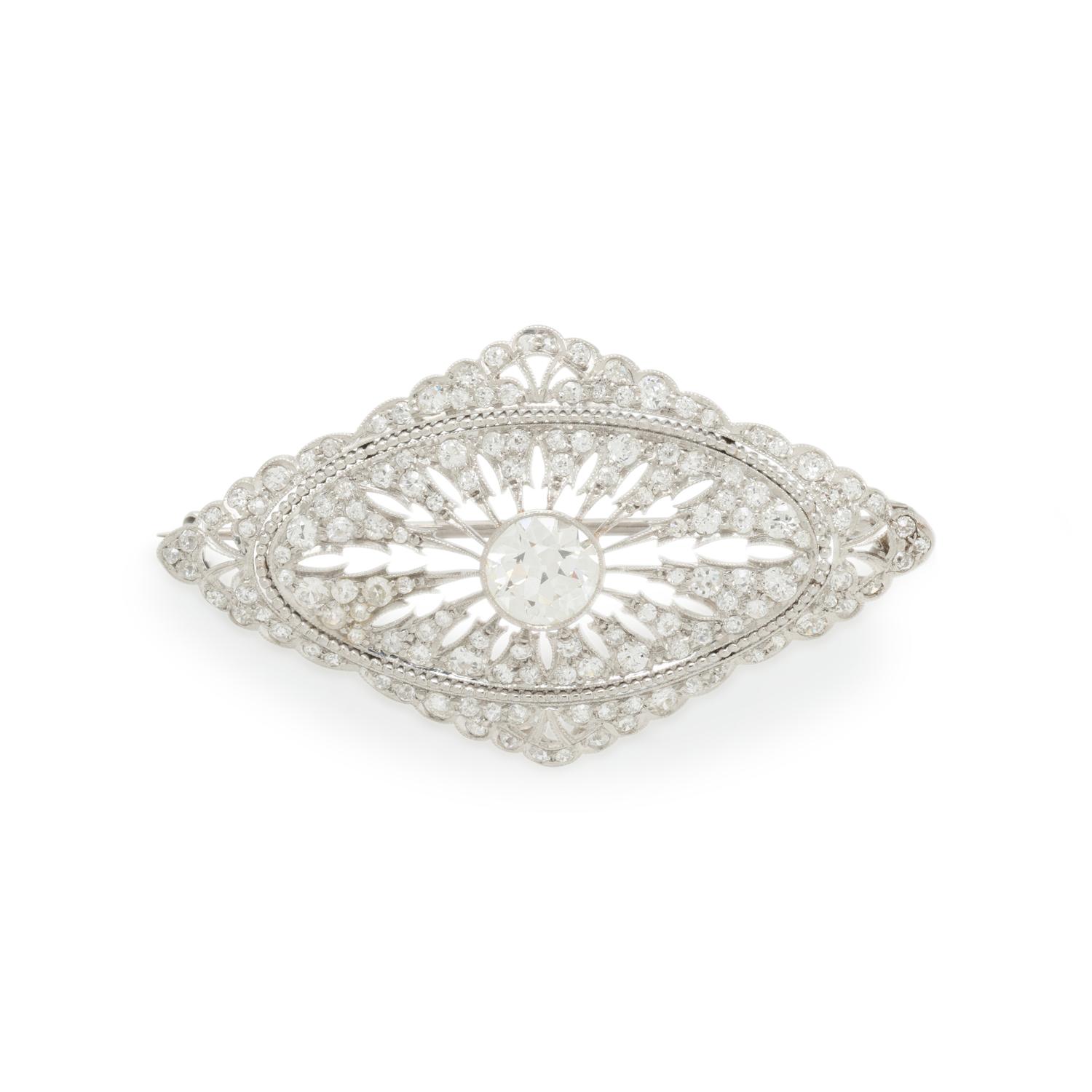 ANTIQUE, DIAMOLD AND PLATINUM BROOCH