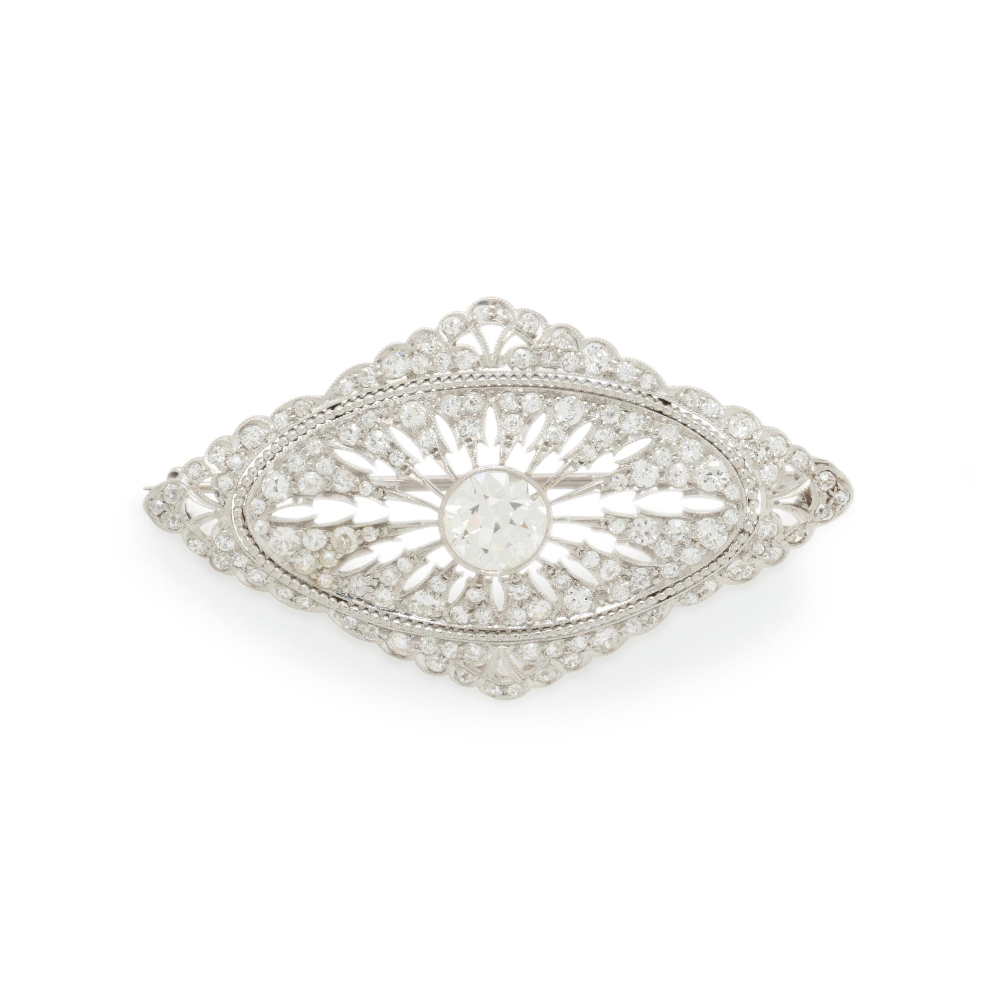 ANTIQUE, DIAMOLD AND PLATINUM BROOCH