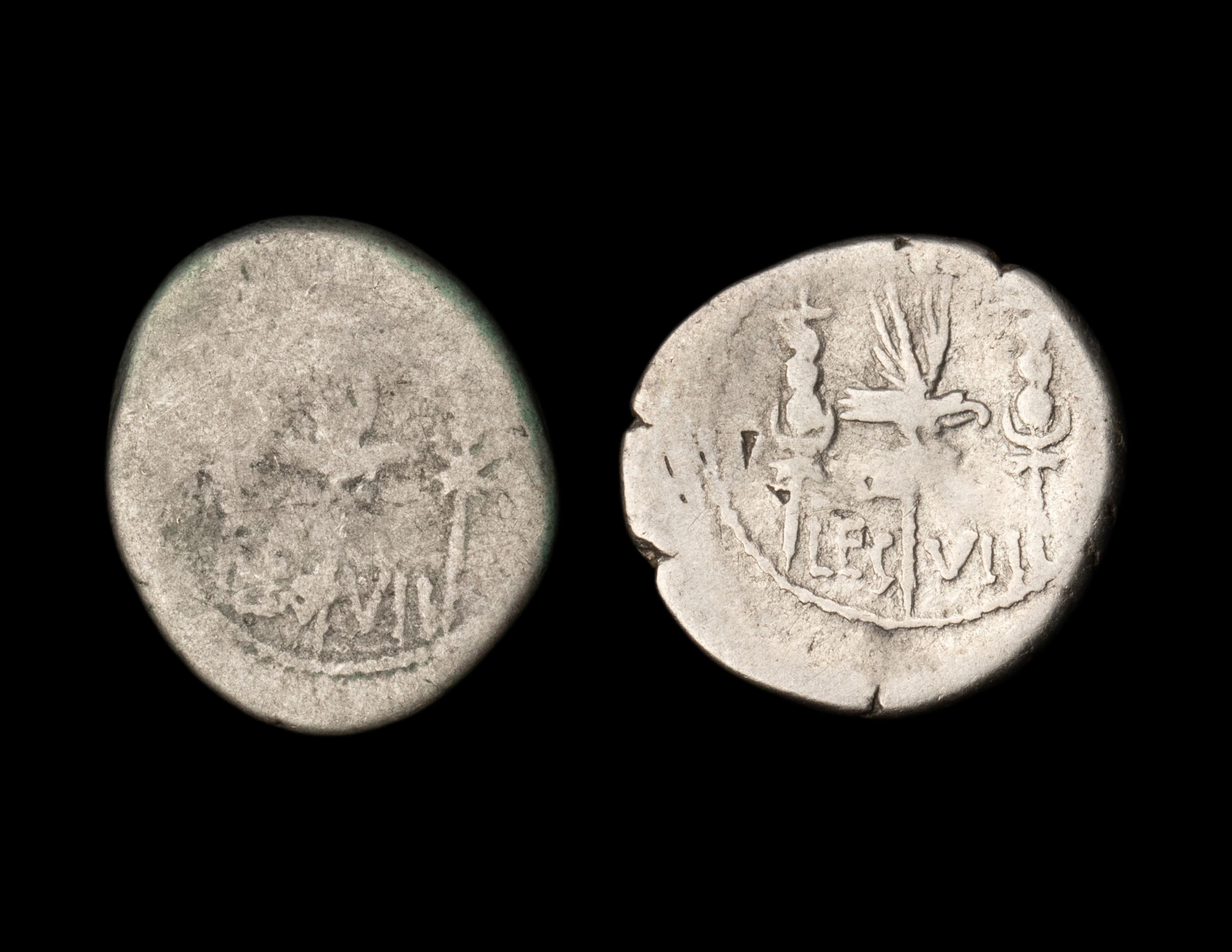 [ANCIENT] ROMAN EMPIRE. Marc Antony 7th Legion (c. 32-31 BC). Ar Denarius (3.3 g and 3.4 g). Two Coins