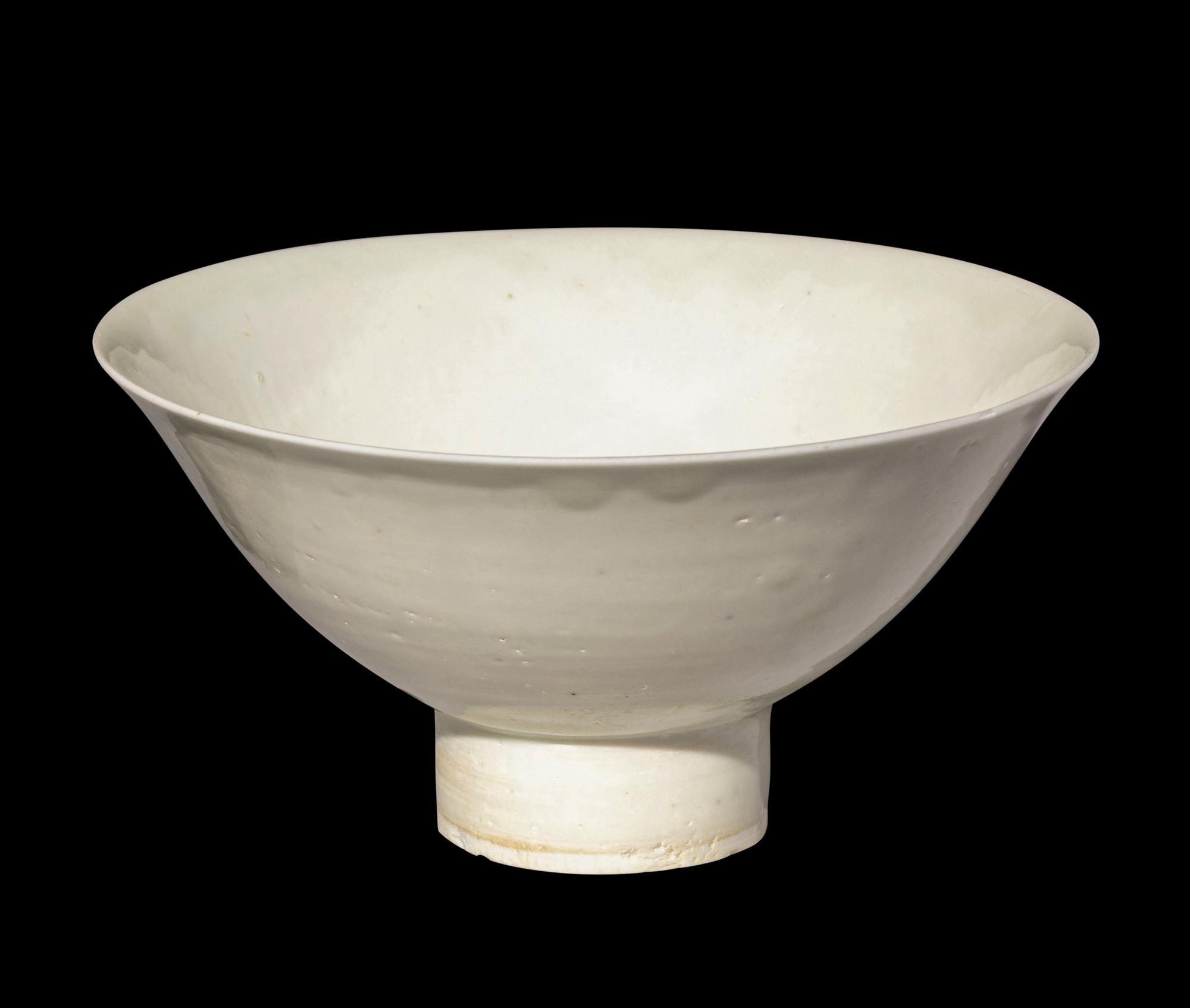 A Chinese White Glazed Porcelain Stem Bowl