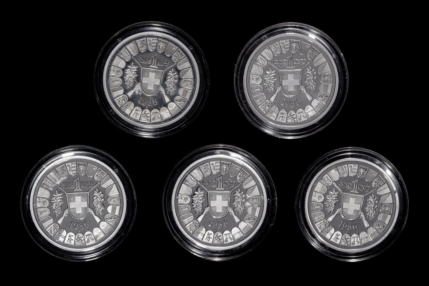 *A Group of Five Swiss Confederation 1986 William Tell 1 oz. Platinum Rounds