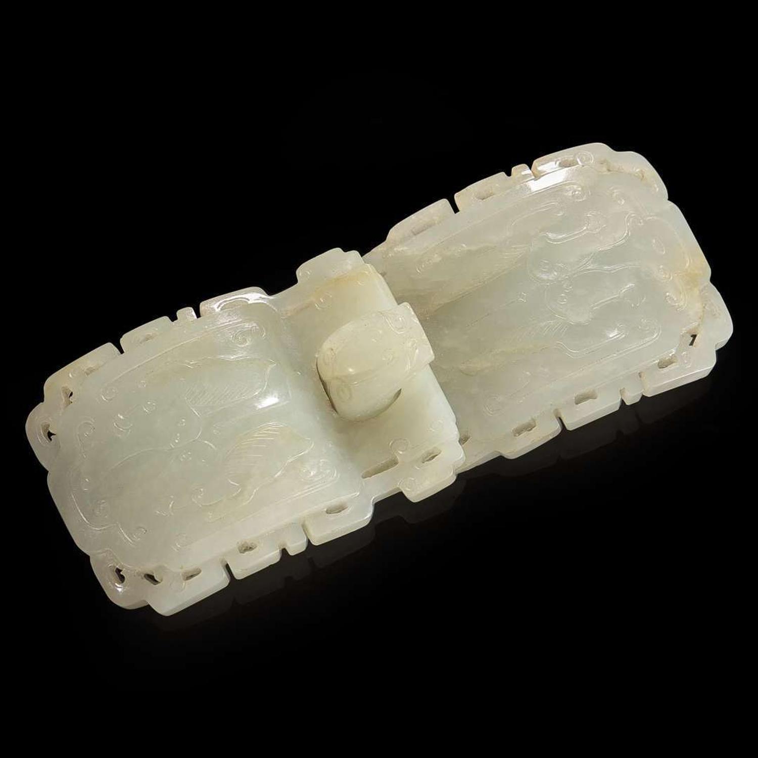 A Chinese carved white jade buckle 白玉带扣 Qing dynasty, 18/19th century ? ???????
