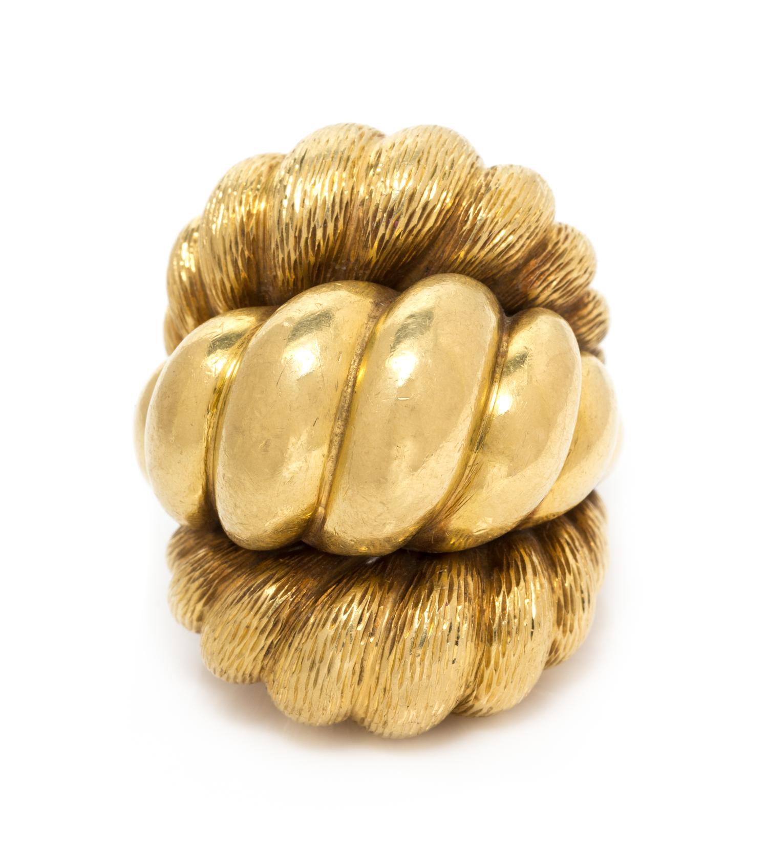An 18 Karat Yellow Gold Bombe Ring, Garavelli Aldo, 34.30 dwts.