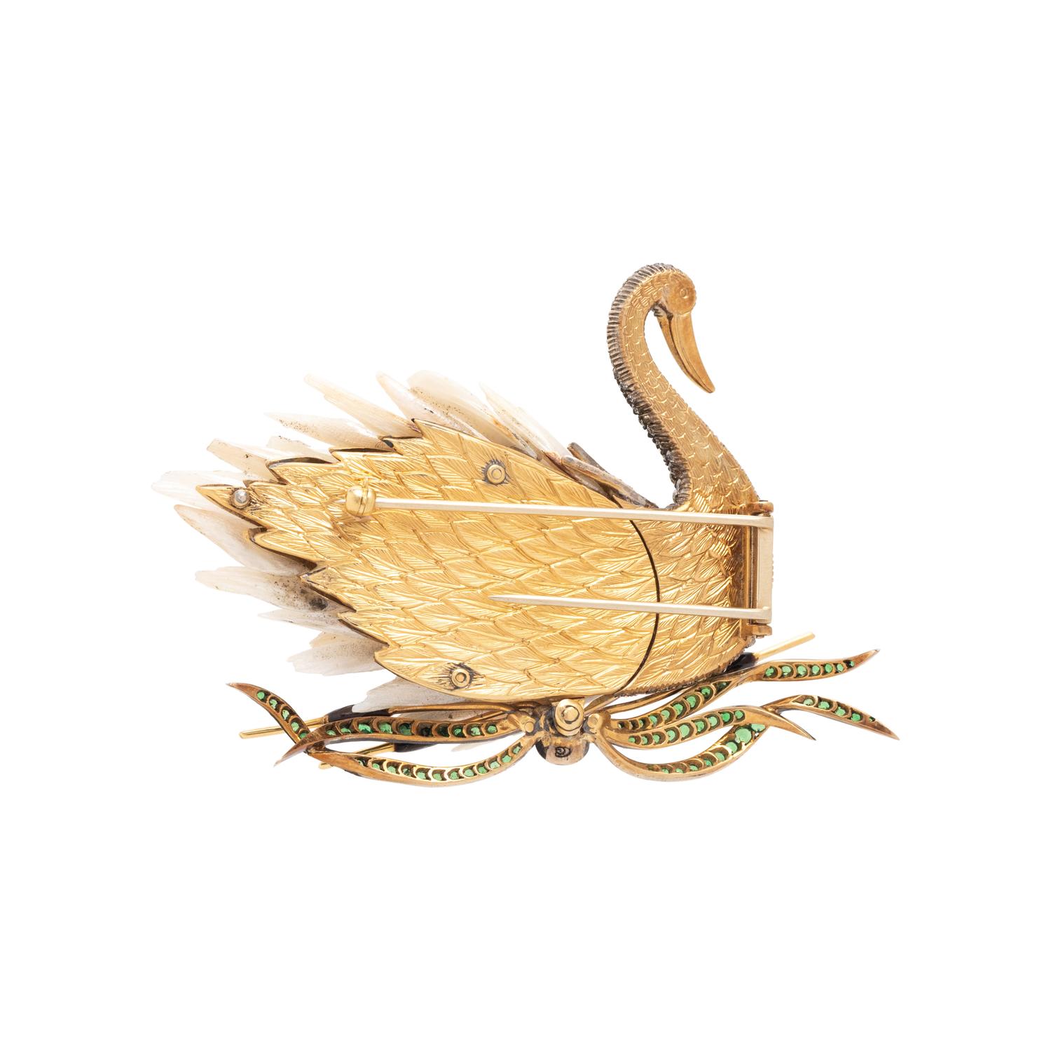EVELYN CLOTHIER, DIAMOND, GREEN GARNET AND CULTURED BIWA PEARL SWAN BROOCH