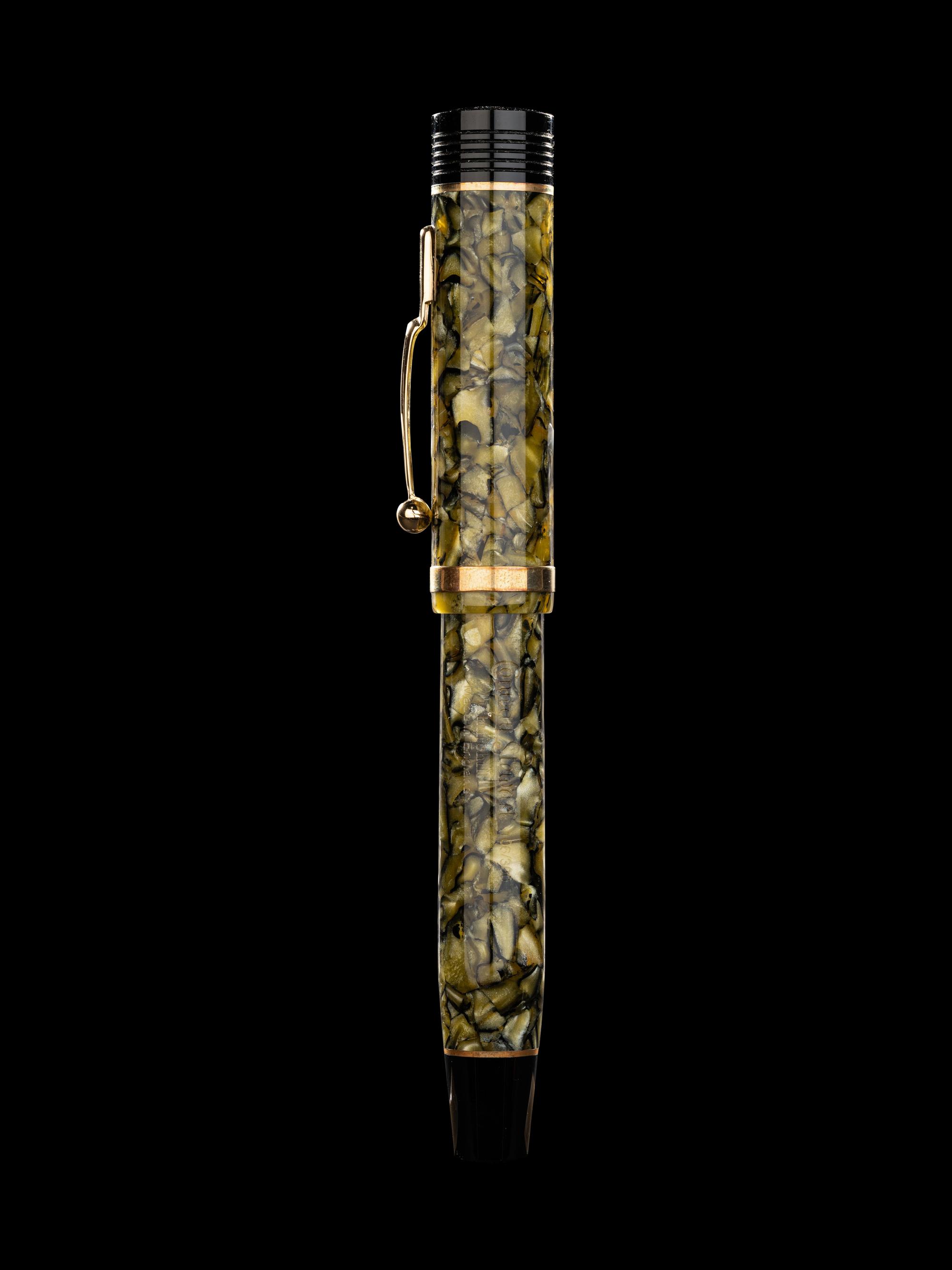 Conway Stewart: Churchill-Olive Button Fill Limited Edition Fountain Pen and Ink Set