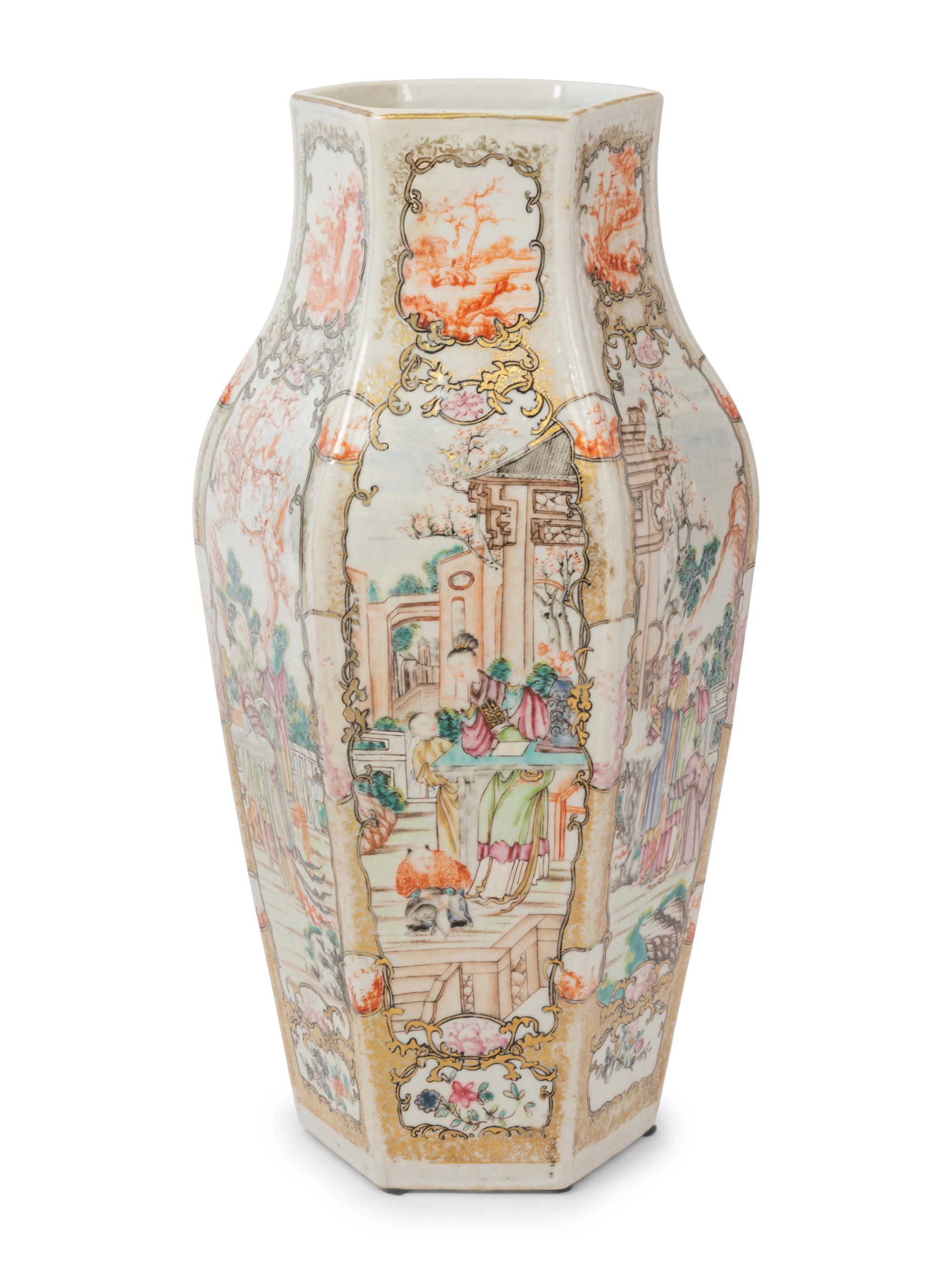 A Chinese Export Porcelain Vase