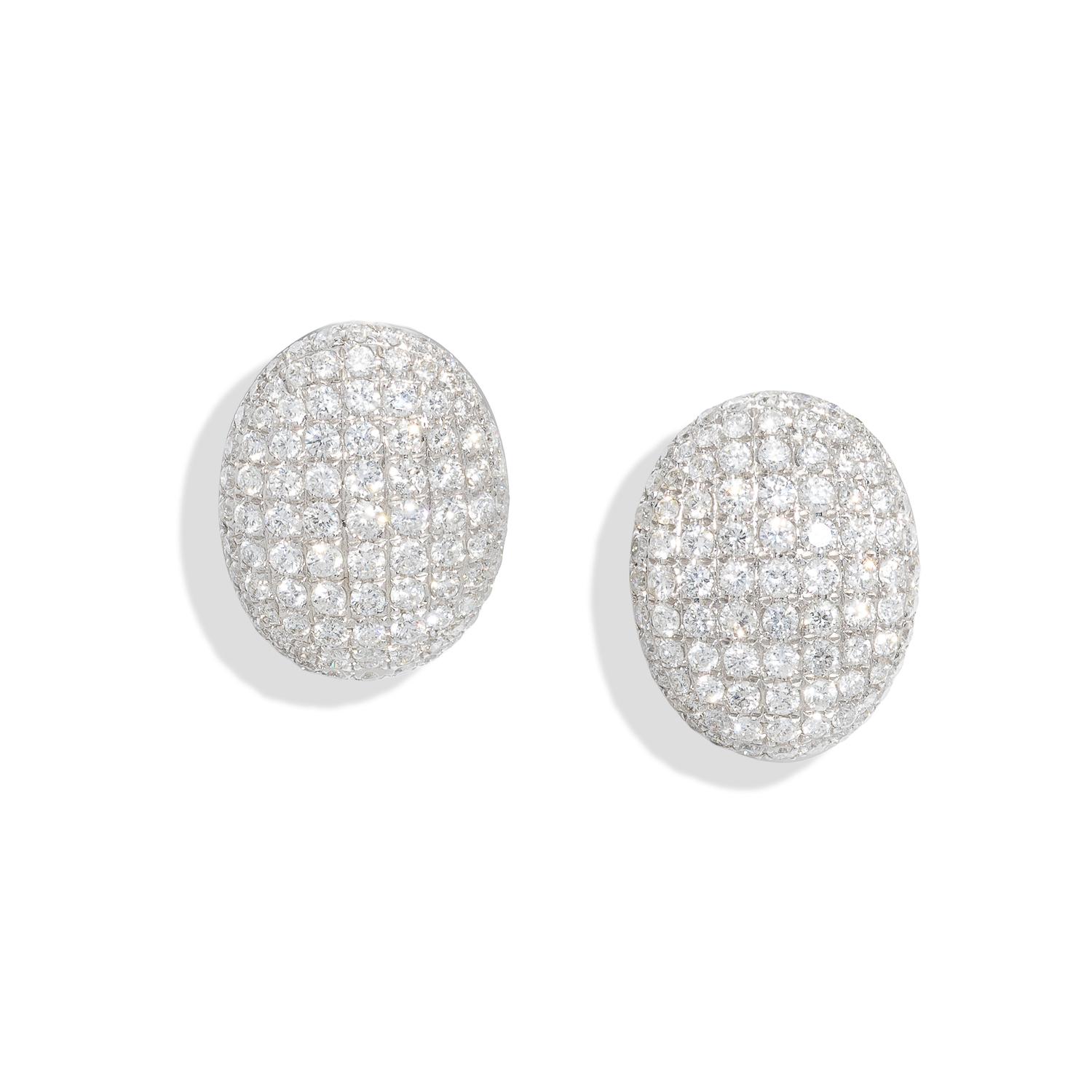 DIAMOND AND WHITE GOLD BOMBE EARRINGS