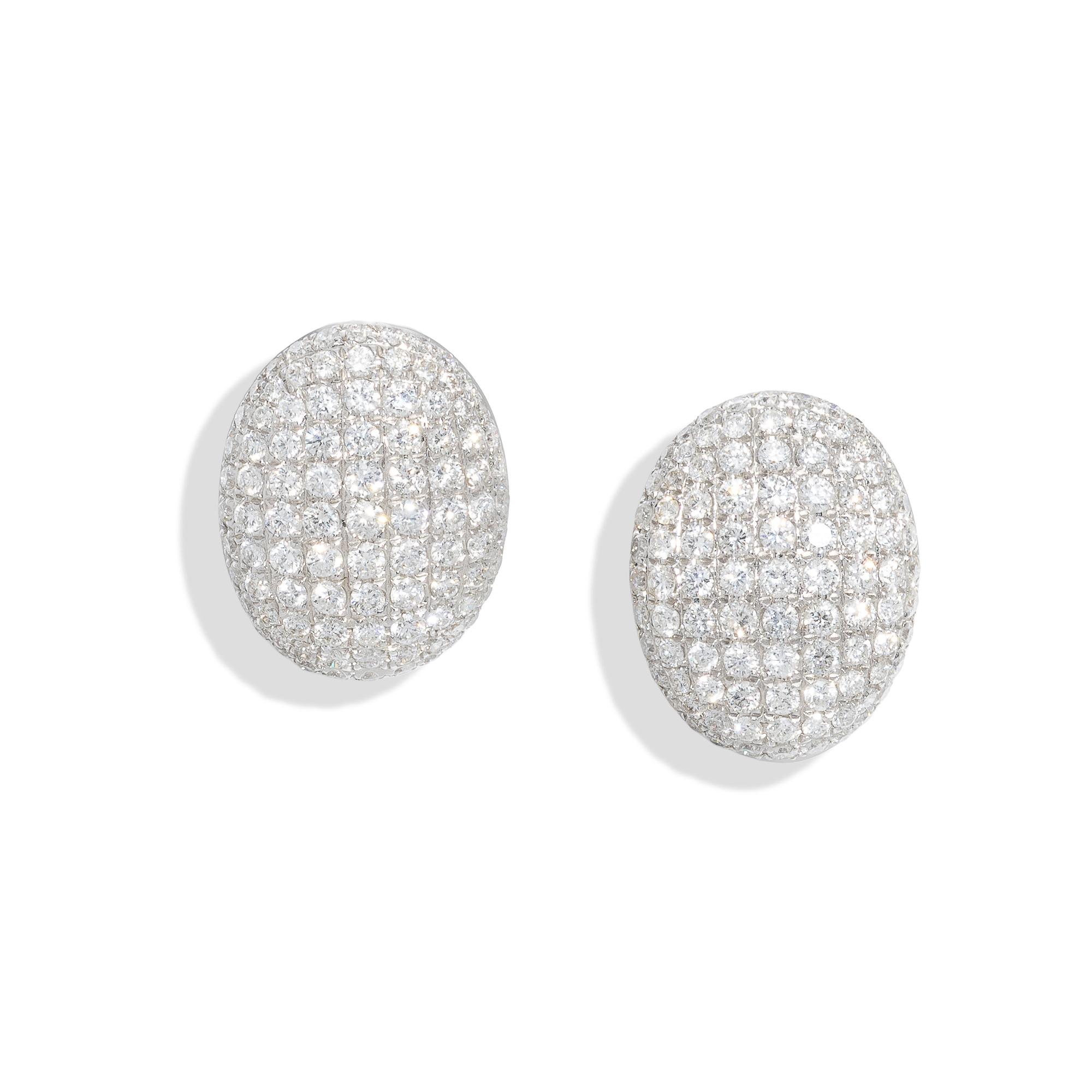 DIAMOND AND WHITE GOLD BOMBE EARRINGS
