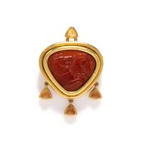 ELIZABETH LOCKE, YELLOW GOLD, CITRINE AND GLASS AND MOTHER-OF-PEARL CAMEO BROOCH
