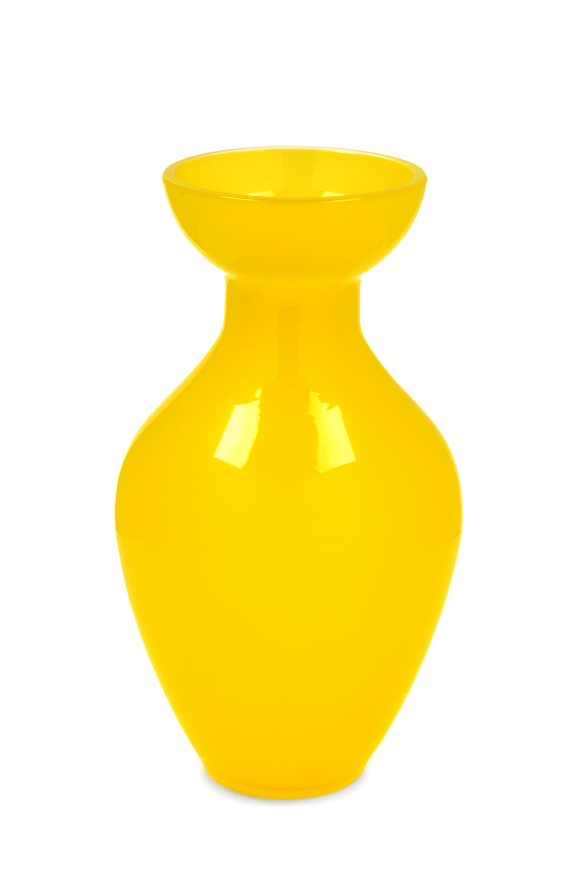 A Steuben Yellow Vase Height of tallest 8 1/4 inches. — 20TH CENTURY