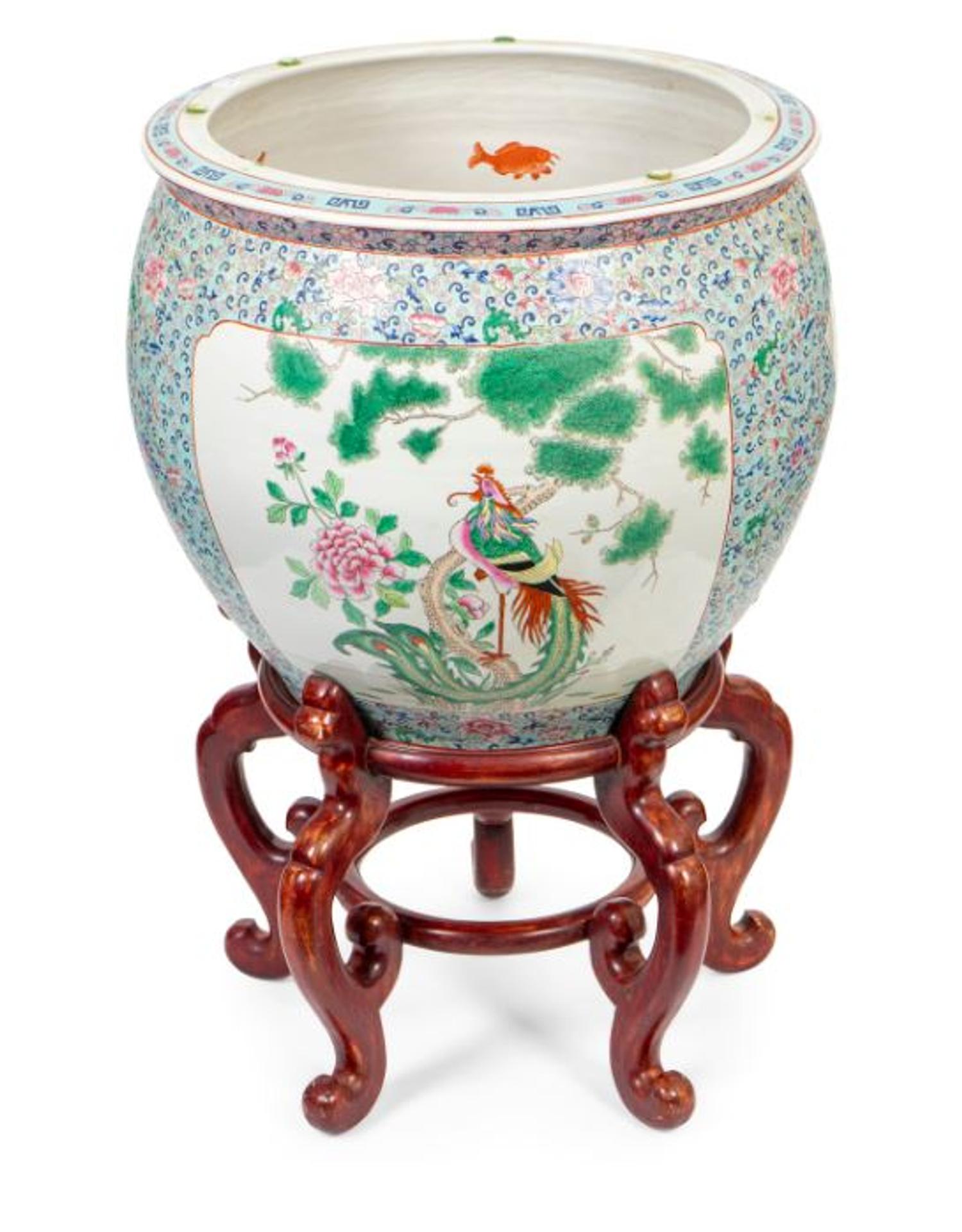 A Chinese Export Porcelain Fish Bowl on Hardwood Stand — 20TH CENTURY