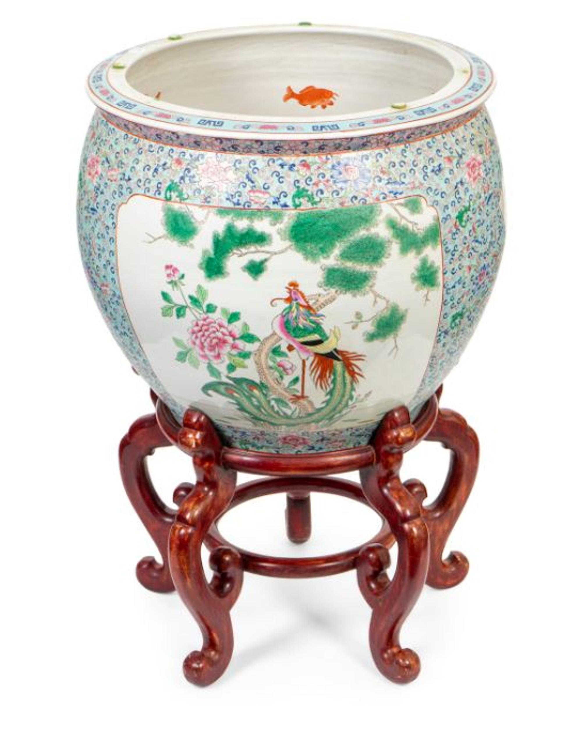 A Chinese Export Porcelain Fish Bowl on Hardwood Stand — 20TH CENTURY