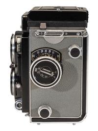 [EARLY PHOTOGRAPHY]. Rolleiflex T Model Type 1 camera.