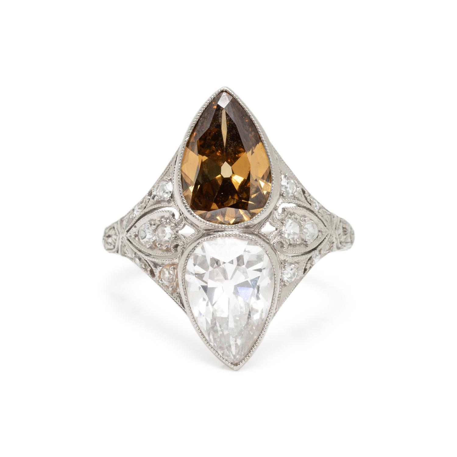 ART DECO, DIAMOND AND COLORED DIAMOND RING