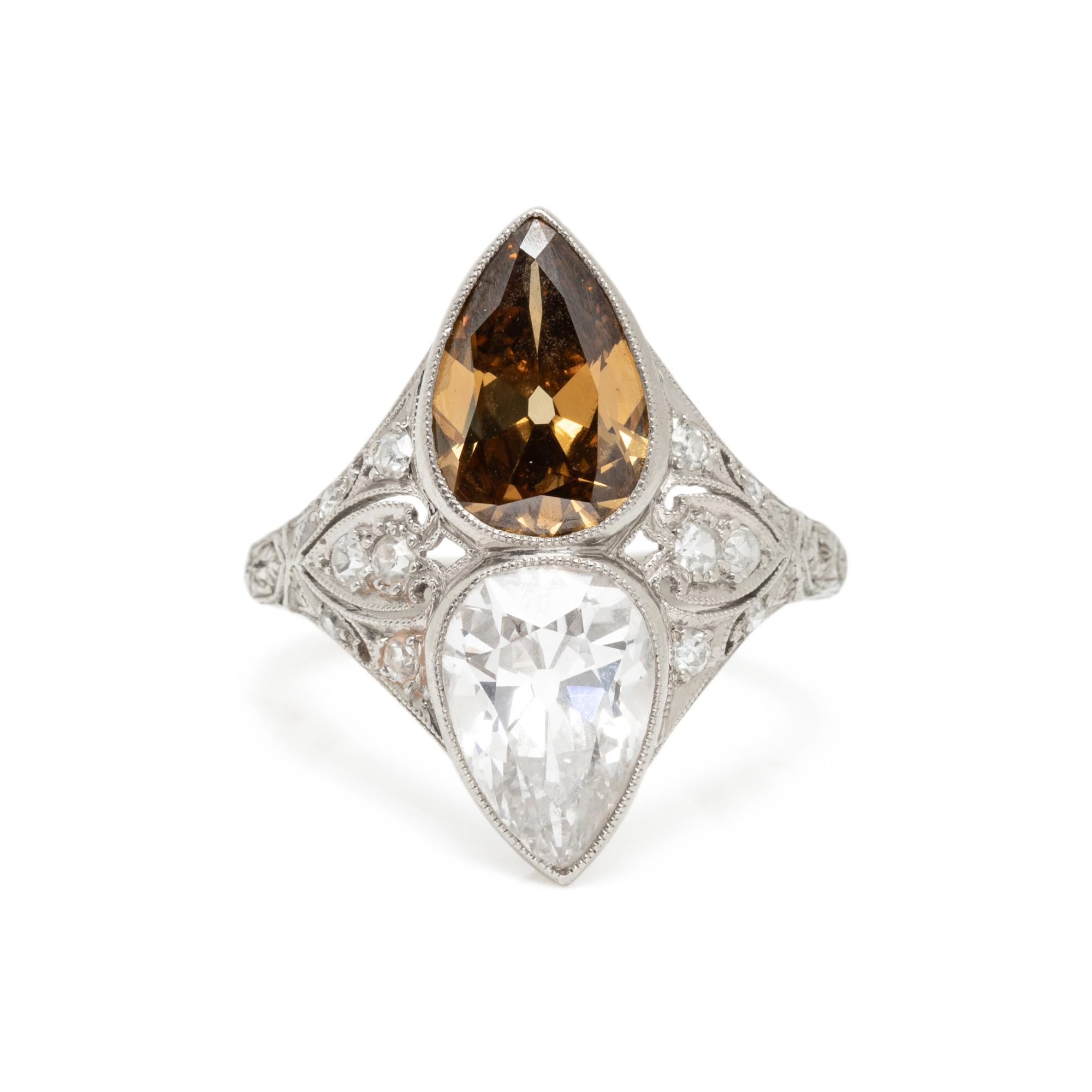 ART DECO, DIAMOND AND COLORED DIAMOND RING