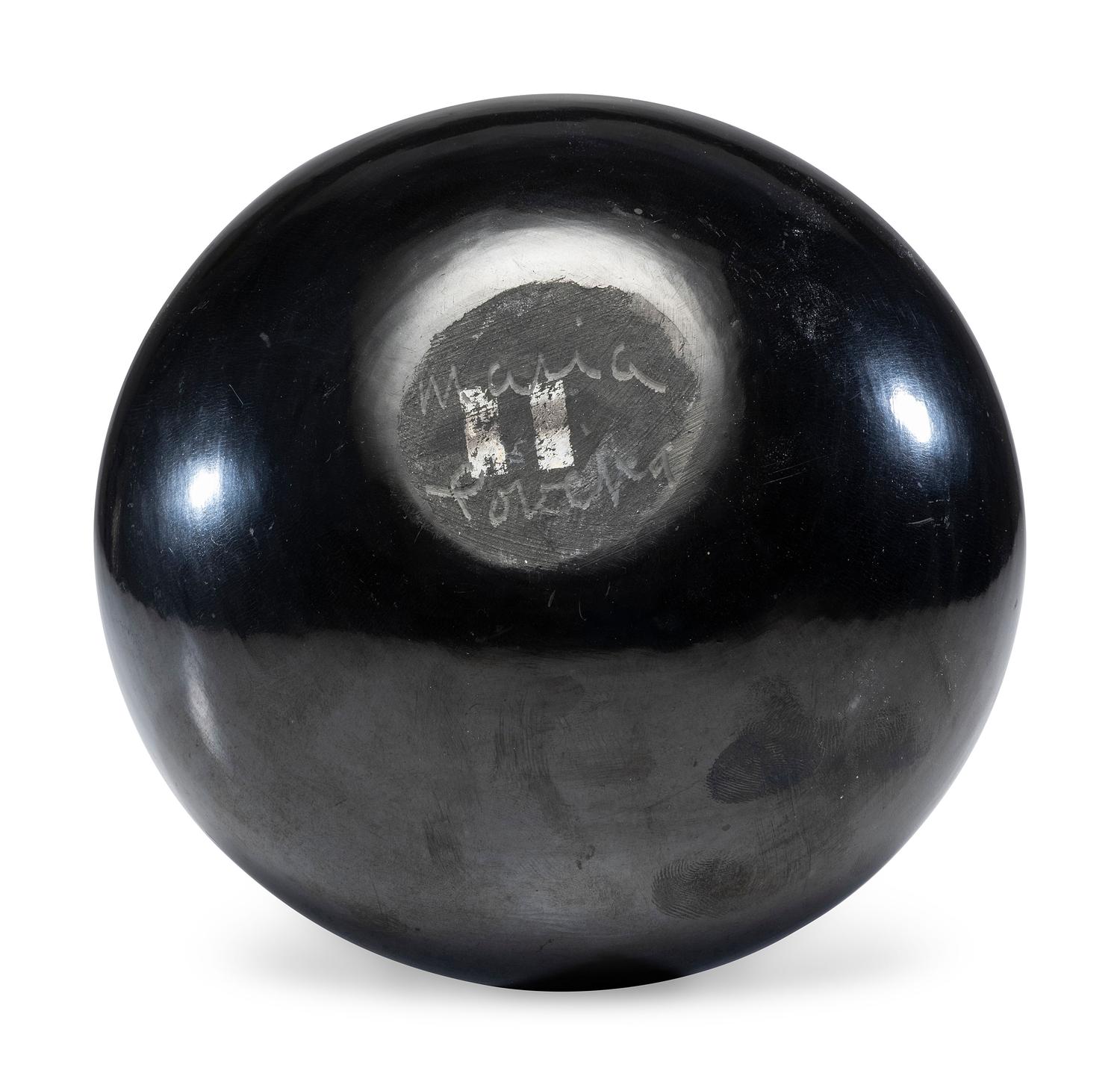 Blackware Pottery Bowl, with Gunmetal Finish 1956-1965