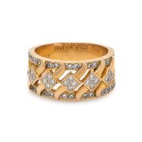 YELLOW GOLD AND DIAMOND RING