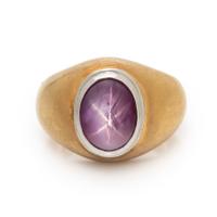 Star Ruby and Yellow Gold Ring