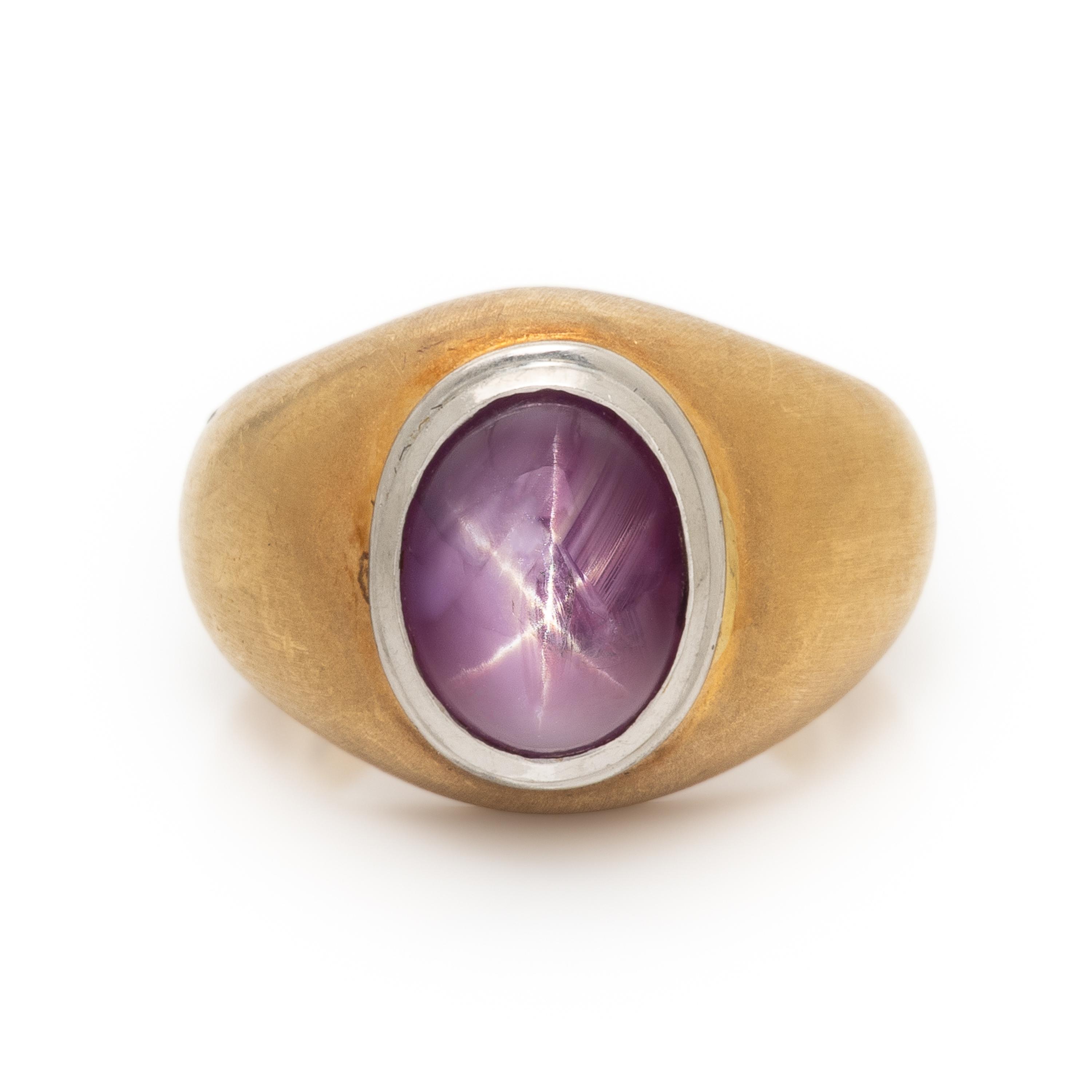 Star Ruby and Yellow Gold Ring