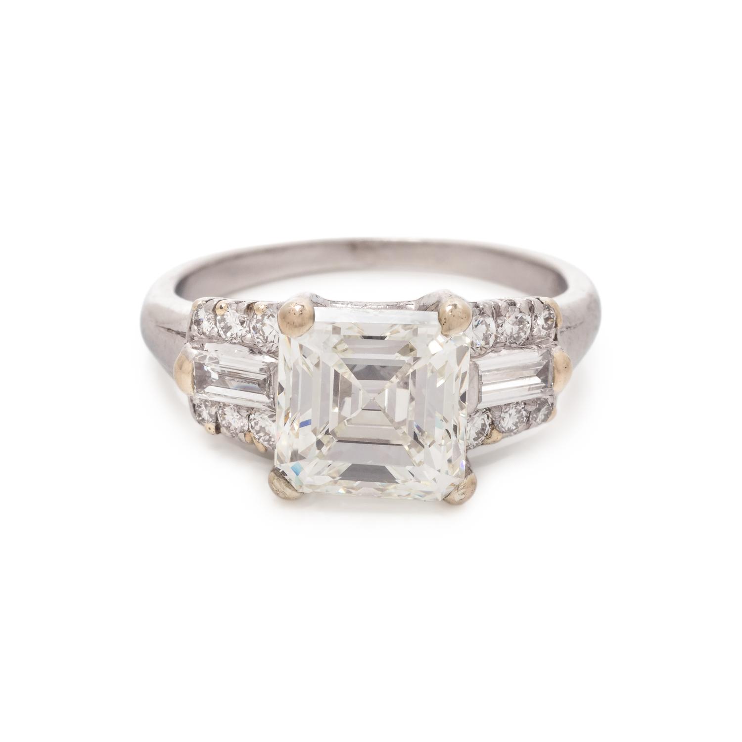 DIAMOND RING