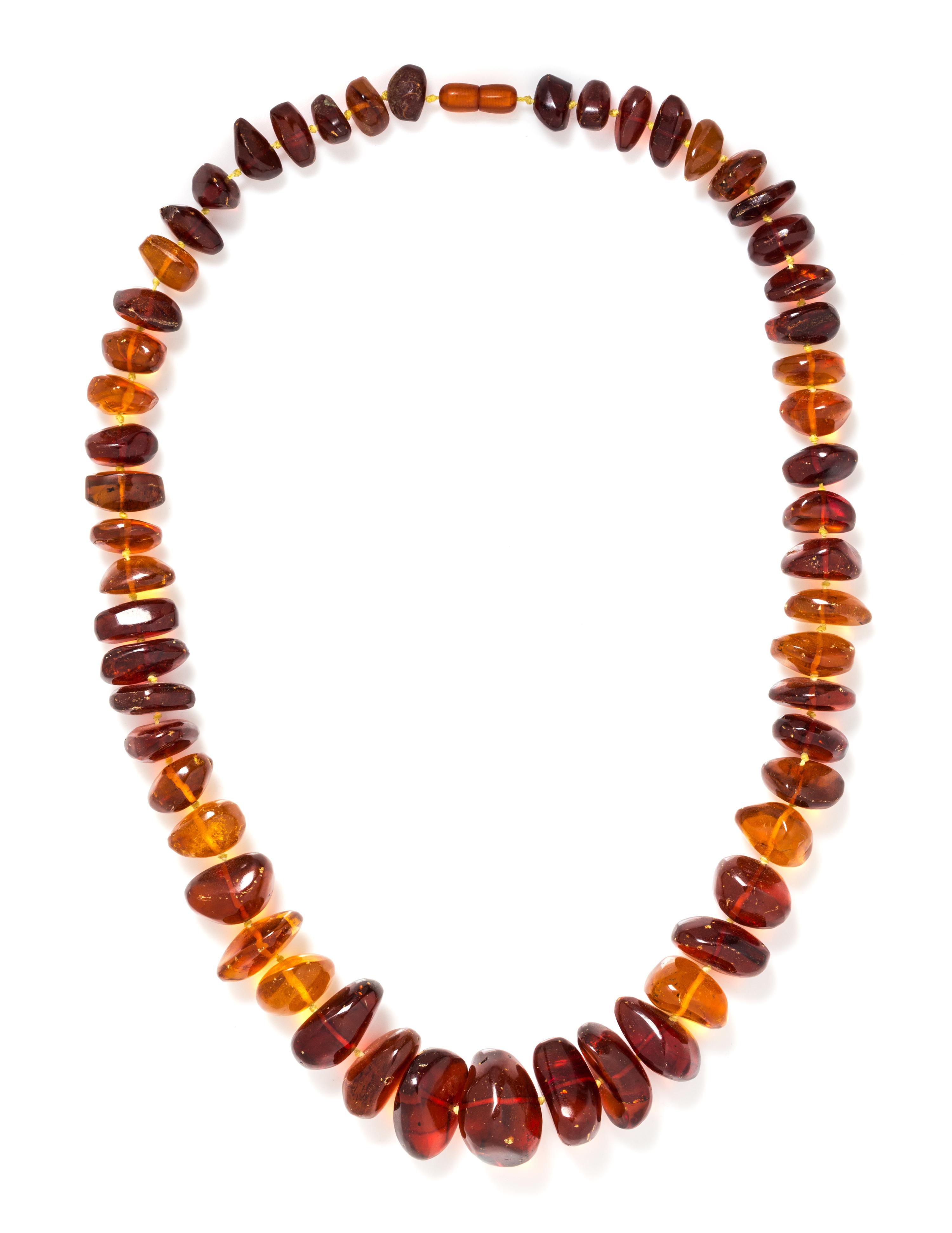 A Graduated Amber Bead Necklace, 100.60 dwts.