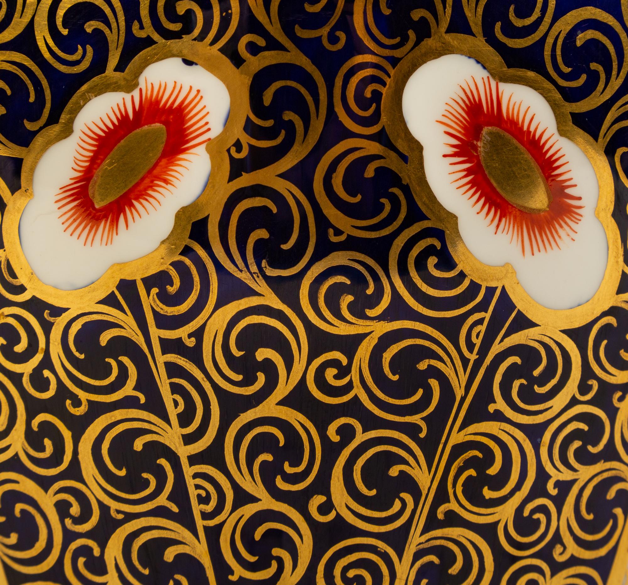 A Davenport Porcelain Double-Handled Vase in the Imari Pattern — CIRCA 1880-1887
