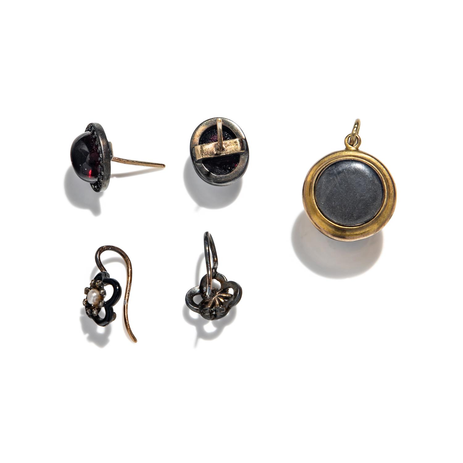 VICTORIAN, COLLECTION OF MULTIGEM JEWELRY