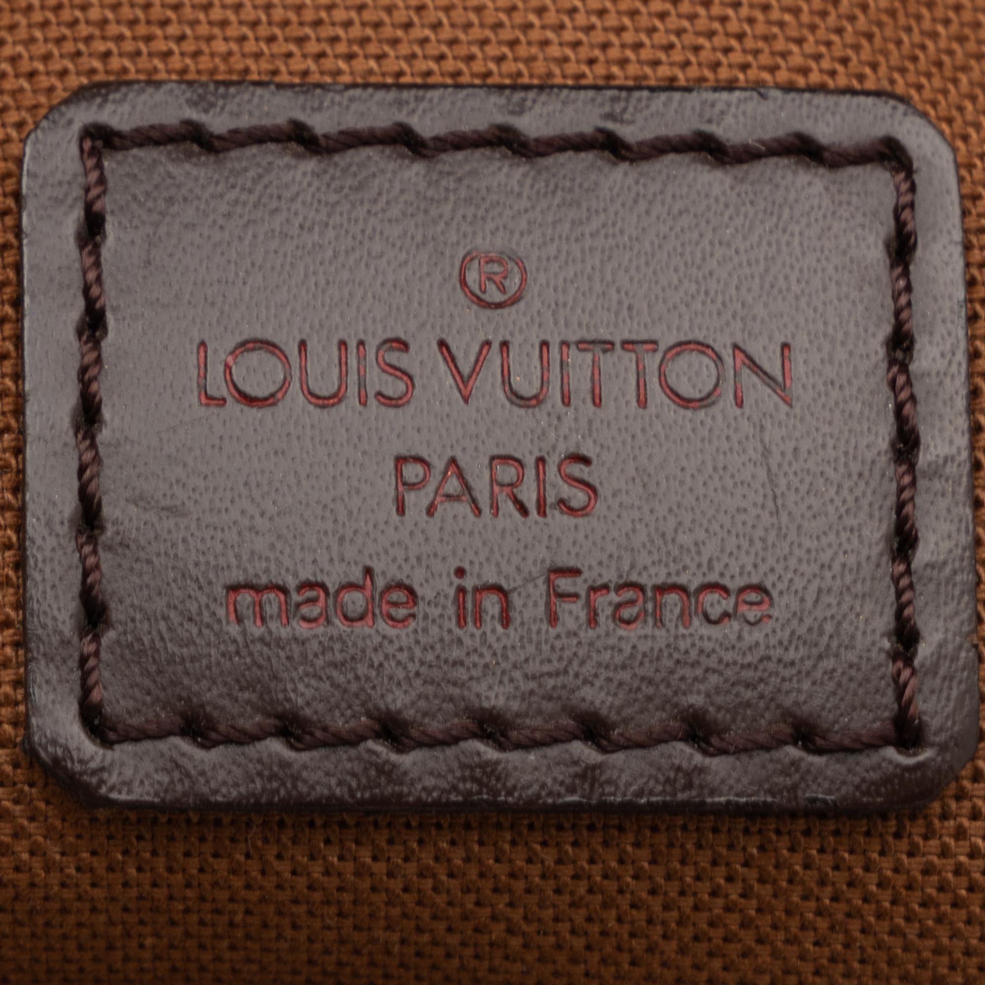 Louis Vuitton, Dorsoduro Messenger Bag in Damier Ebene