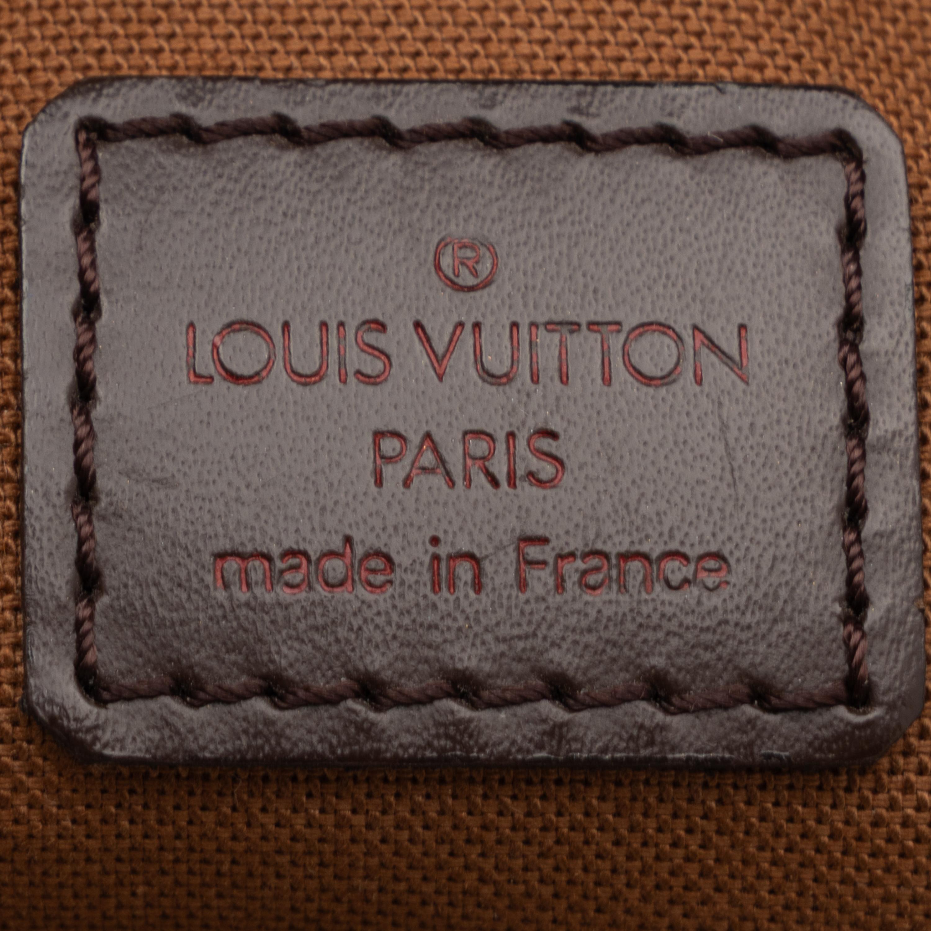 Louis Vuitton, Dorsoduro Messenger Bag in Damier Ebene
