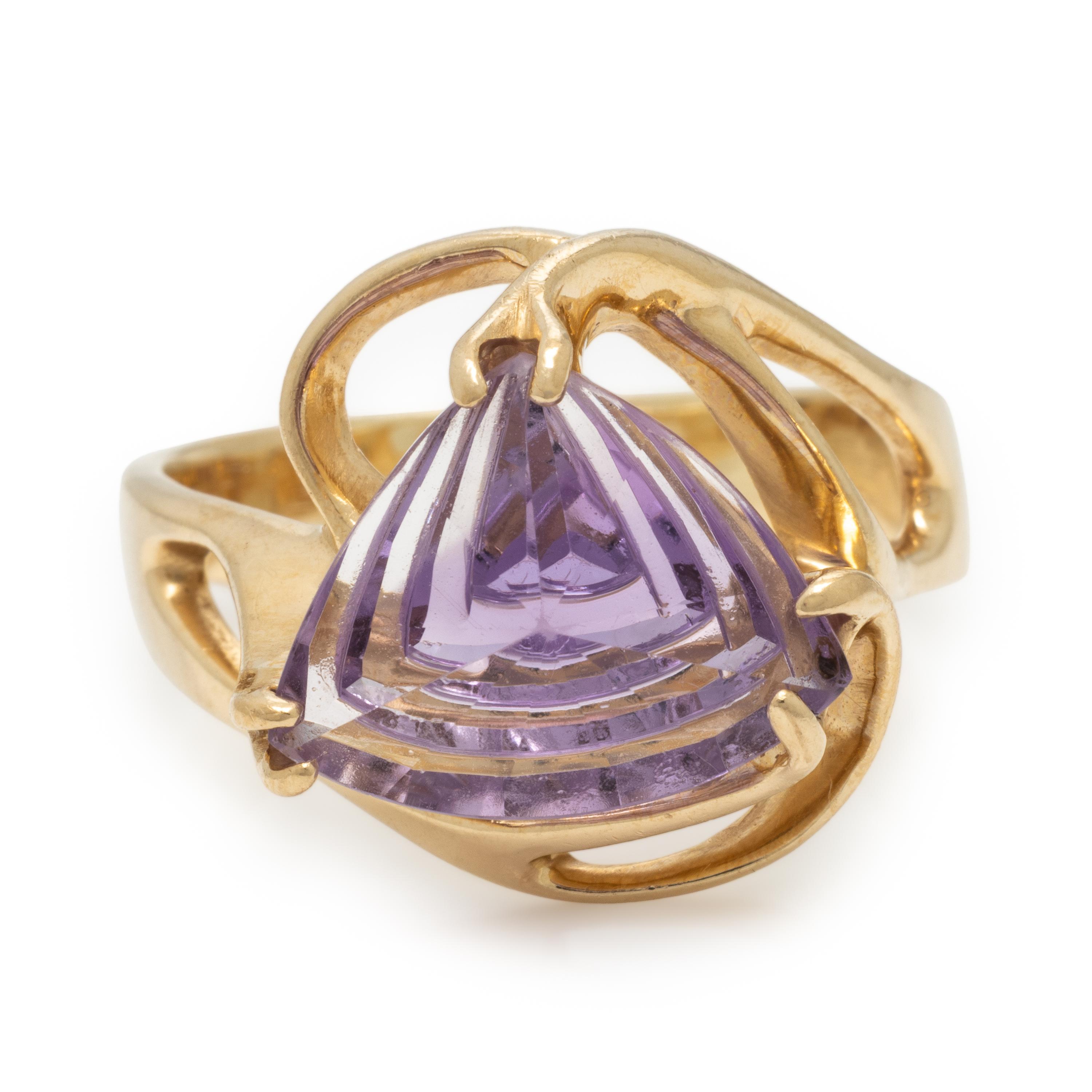 Amethyst and Yellow Gold Ring