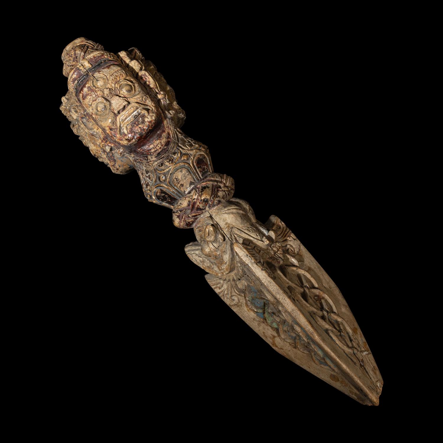 A Large Nepalese Polychromed Wooden Purbhu, 18th-19th Century 十八-十九世紀 尼泊爾彩繪木雕金剛橛