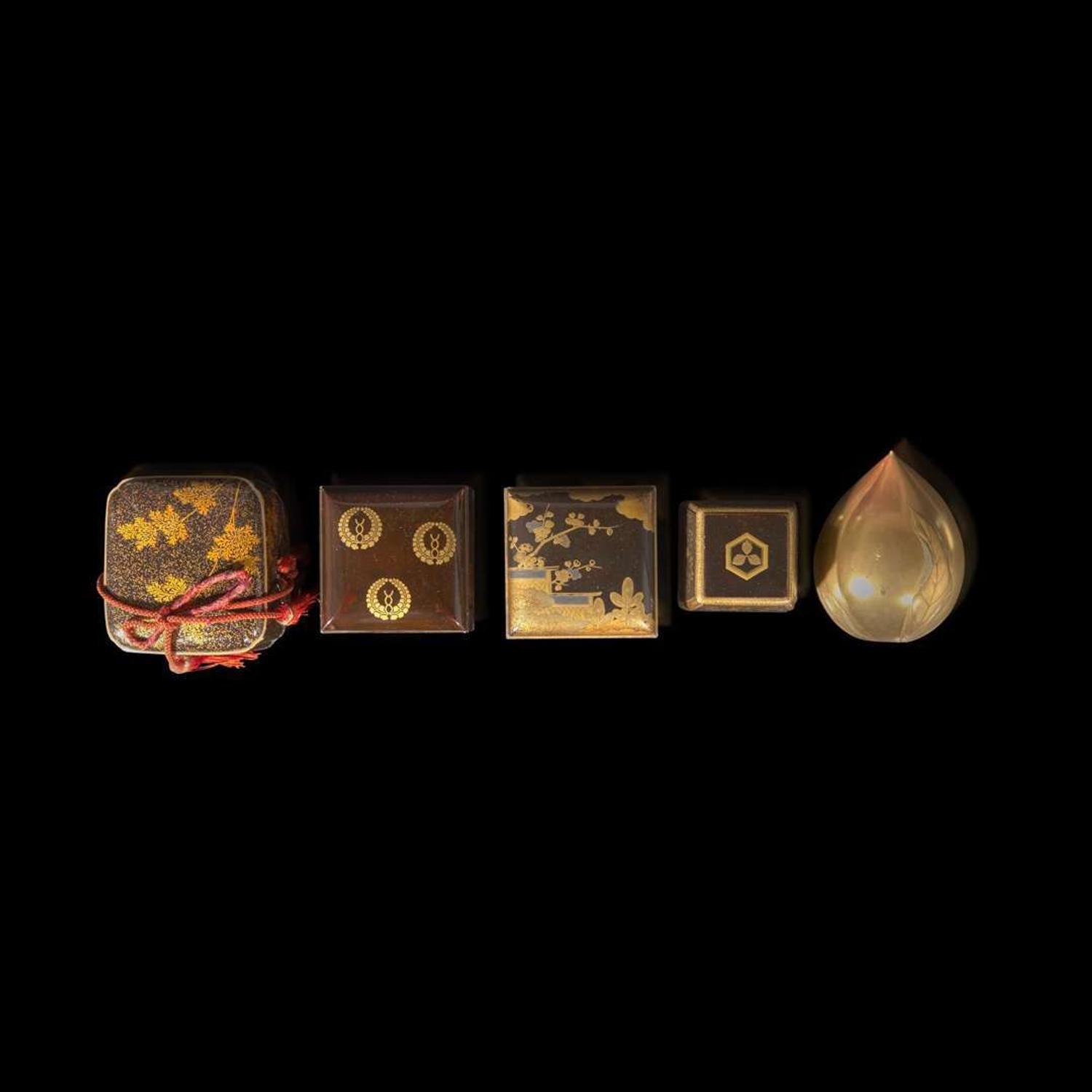 A group of five assorted Japanese lacquer boxes with covers 日本漆器盖盒五件 Edo to Taisho period ?????