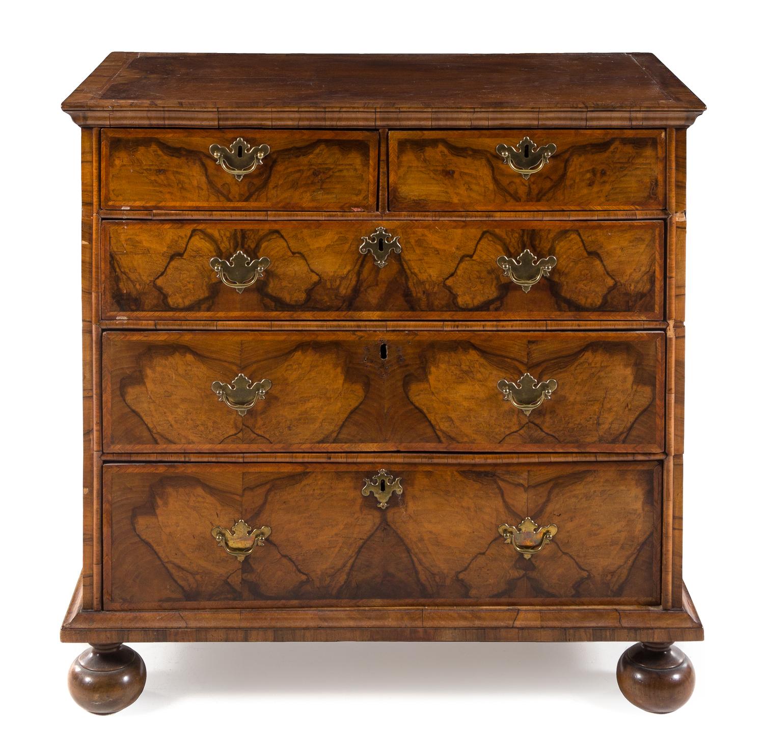 A William and Mary Style Burl Walnut Chest of Drawers Height 38 x width 39 x depth 21 3/4 inches. — 19TH CENTURY
