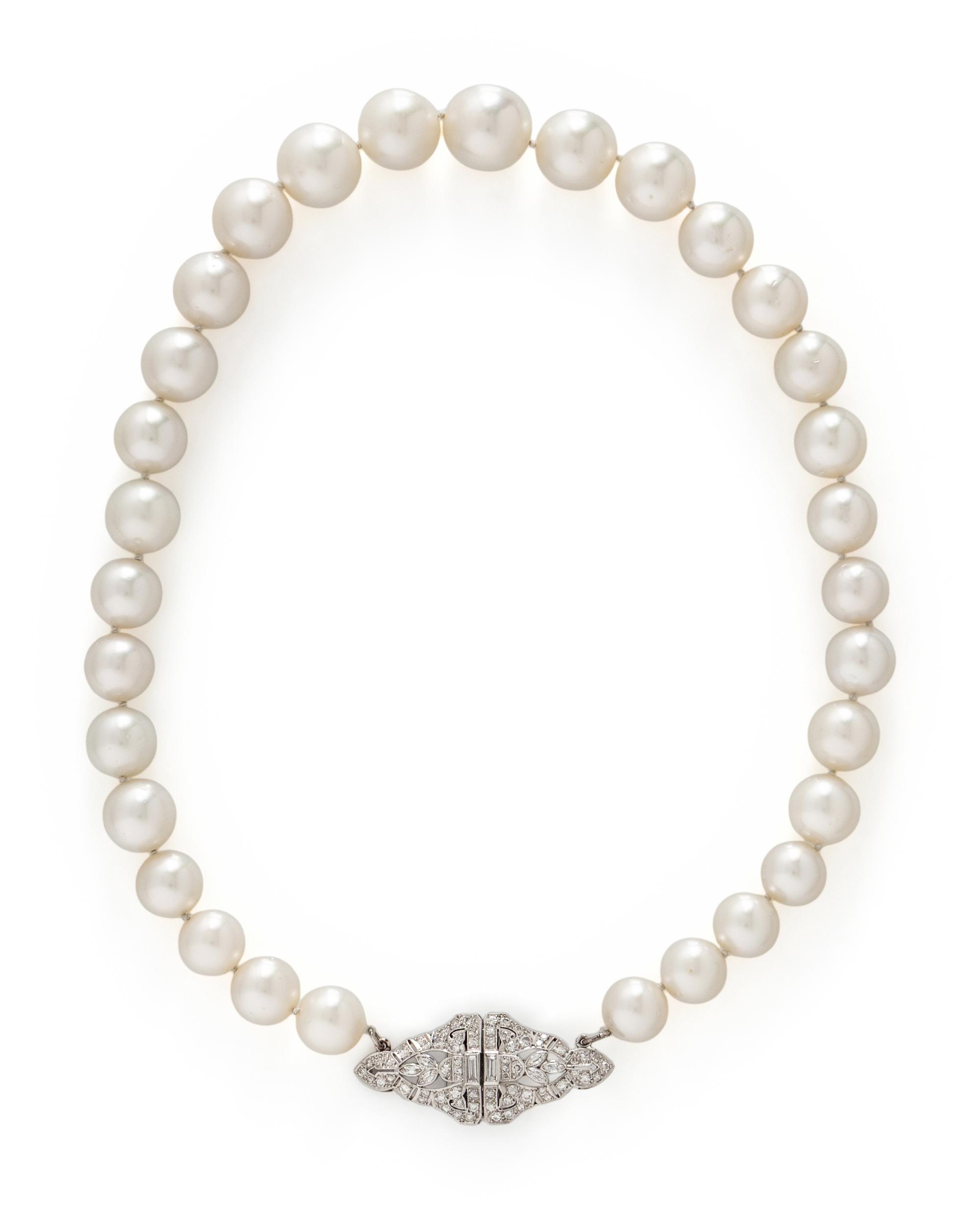 CULTURED PEARL AND DIAMOND NECKLACE