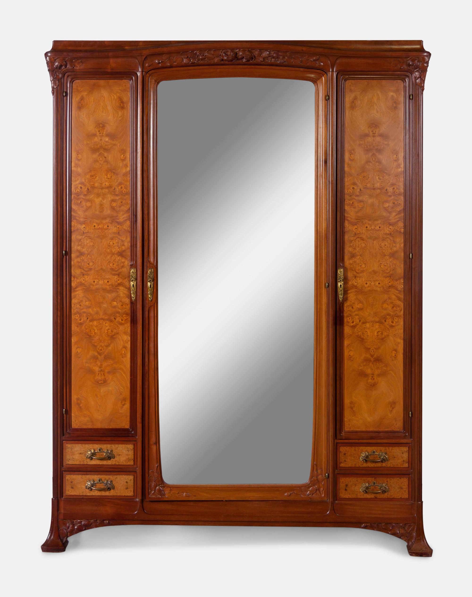Armoire