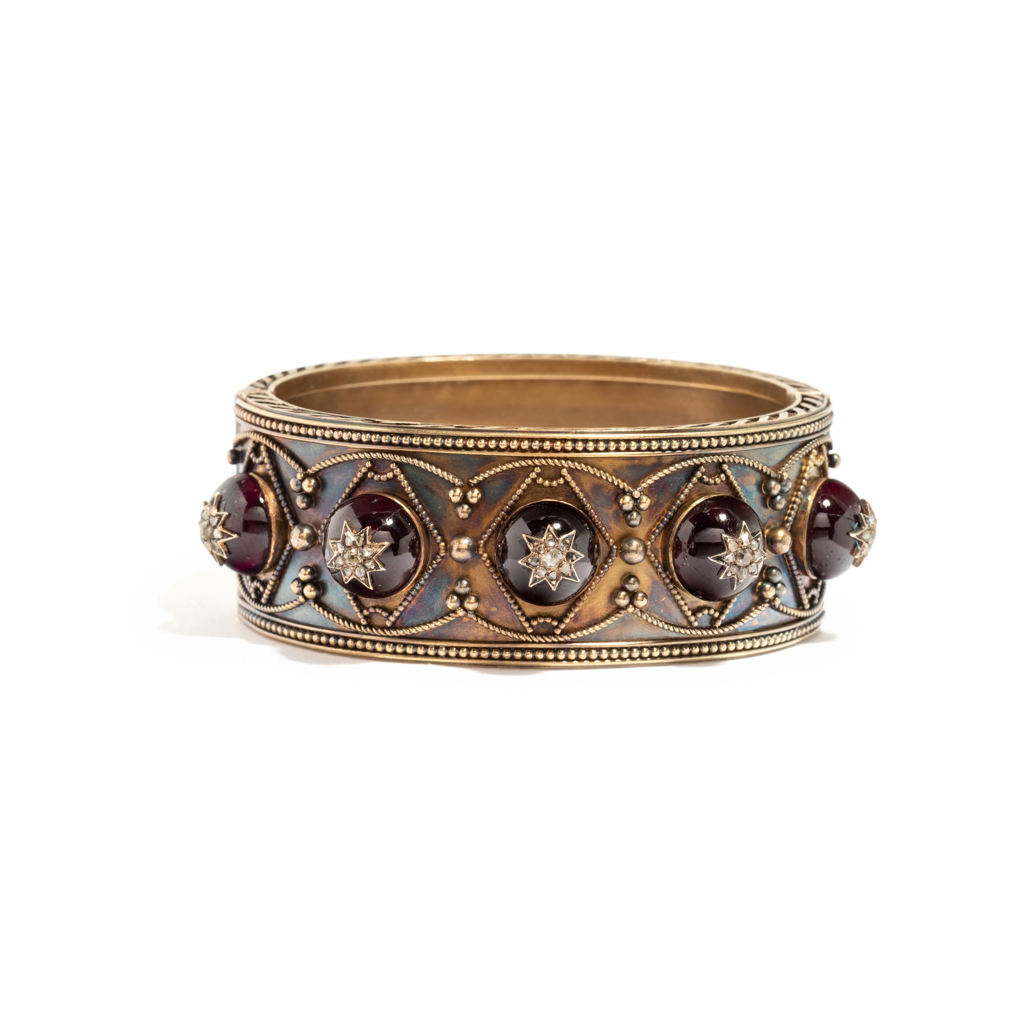 VICTORIAN, YELLOW GOLD, CARBUNCLE GARNET AND DIAMOND BANGLE BRACELET
