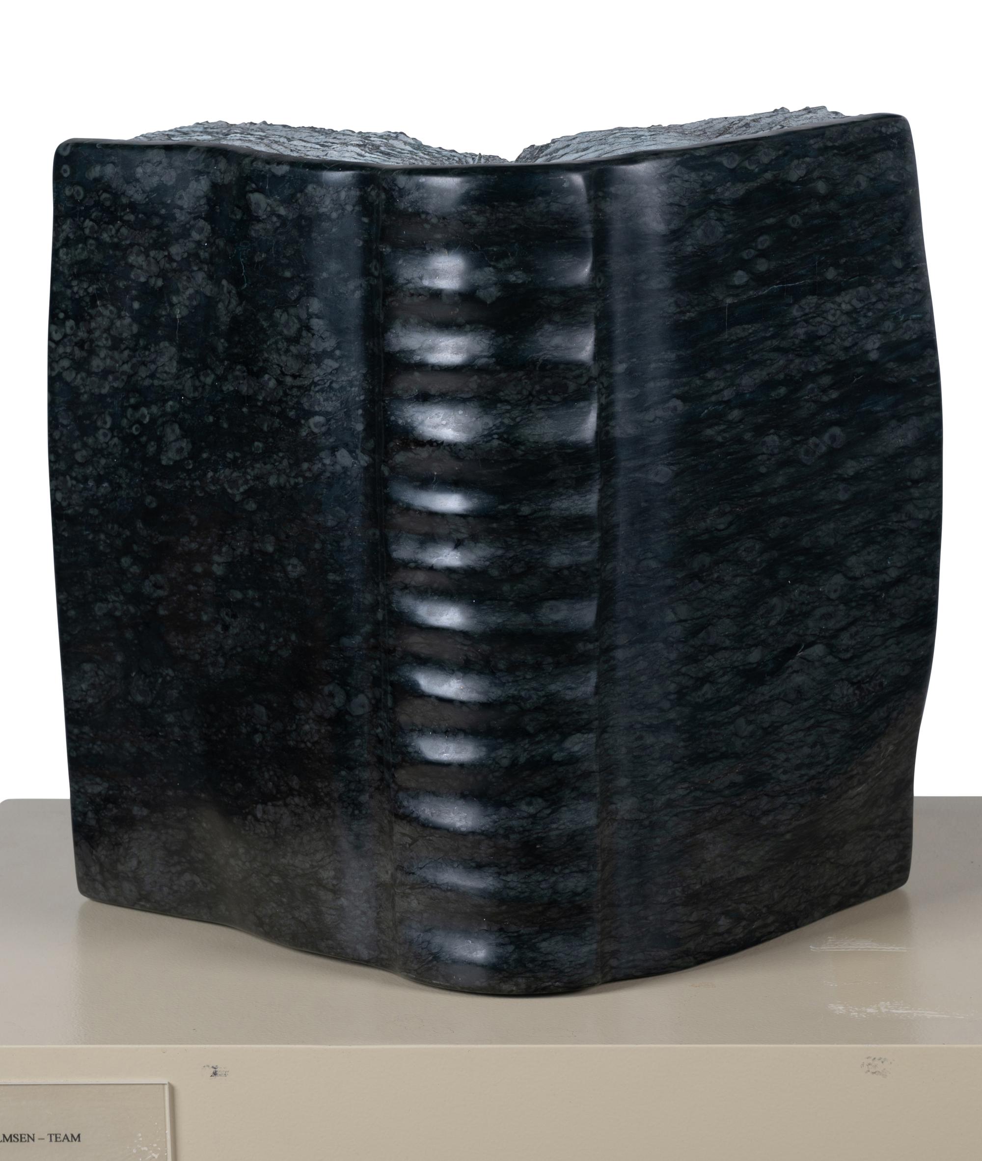 Corner-Book